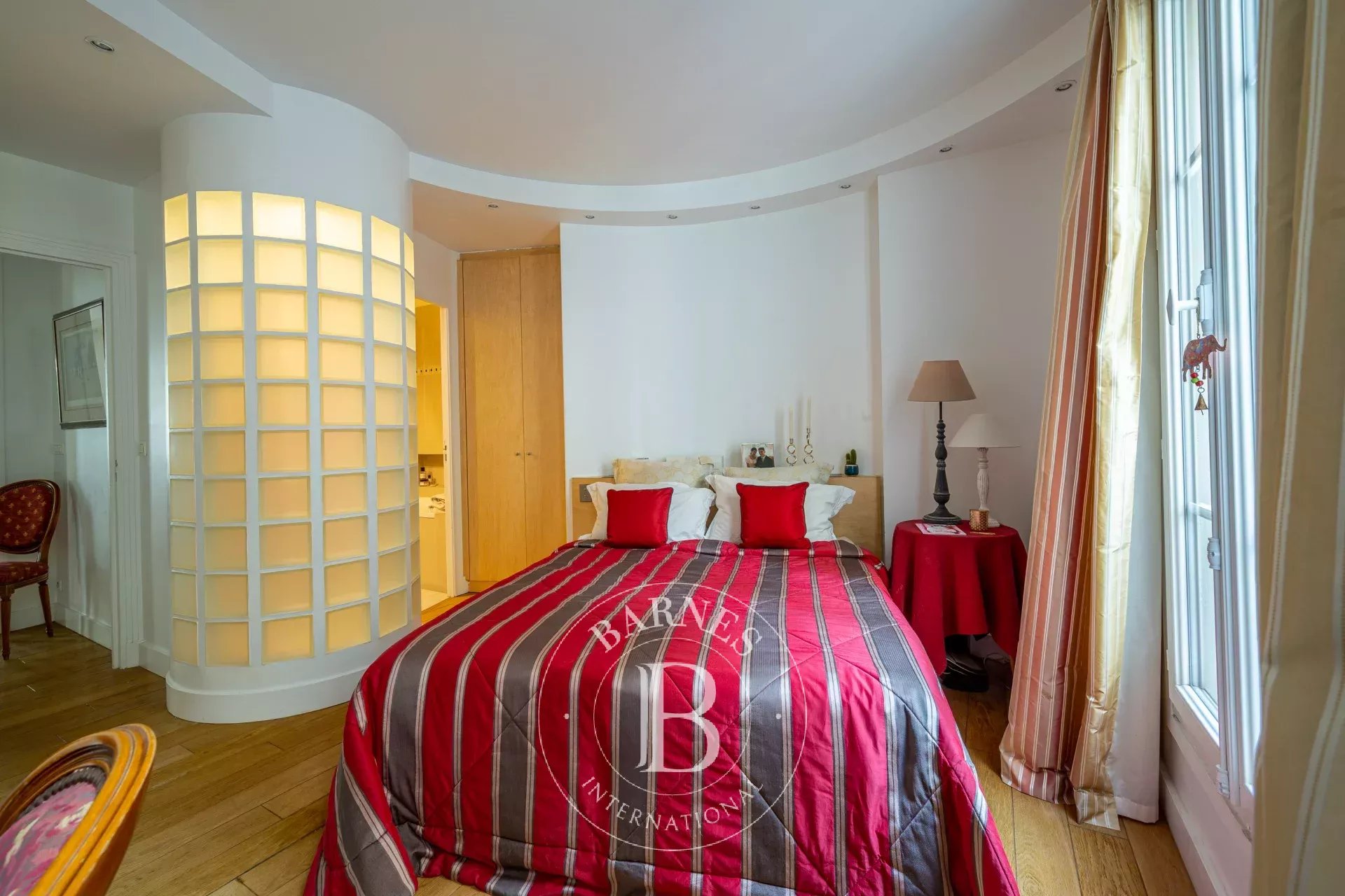 4-BEDROOM FAMILY APARTMENT FOR SALE - NEUILLY / CHEZY PERRONET - picture 13