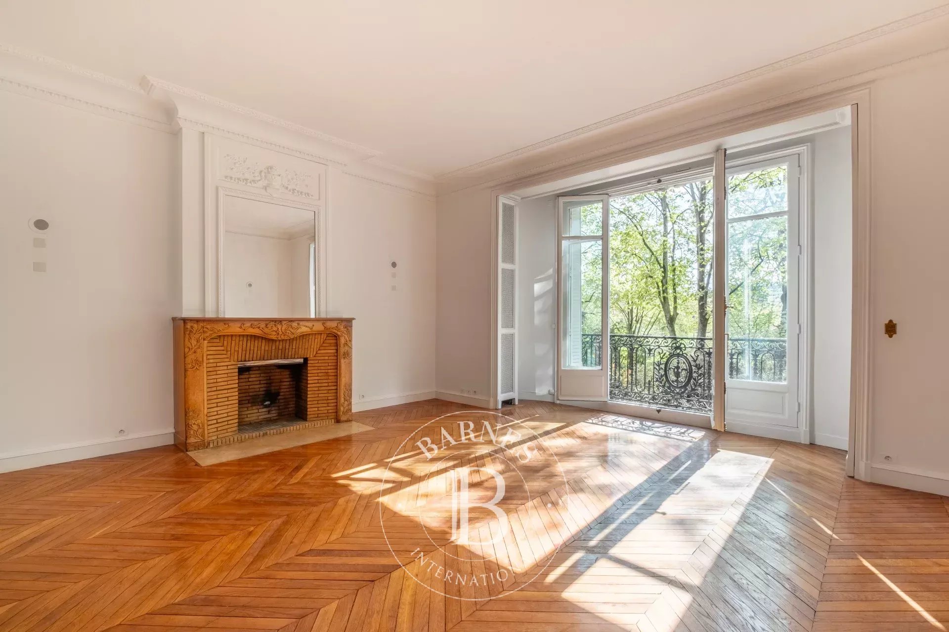 Paris  - Apartment 4 Bedrooms - picture 6
