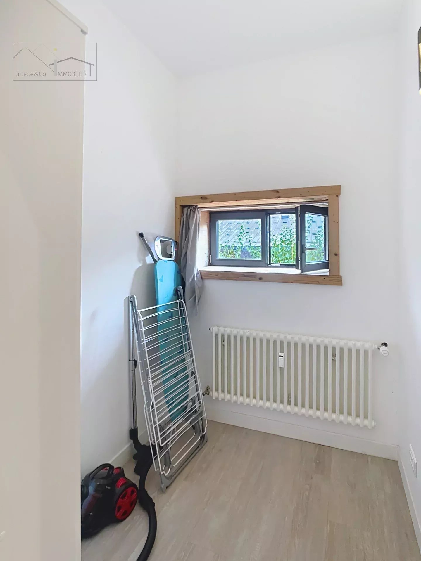 Photo of 260 m² former school converted into 3 furnished apartments in Les Houches