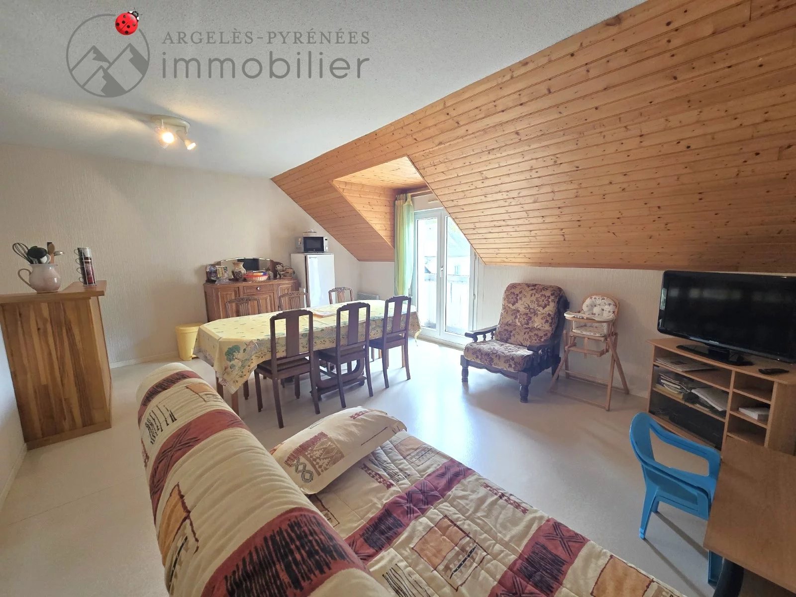 Grand appartement dernier étage en vente à Argelès-Gazost