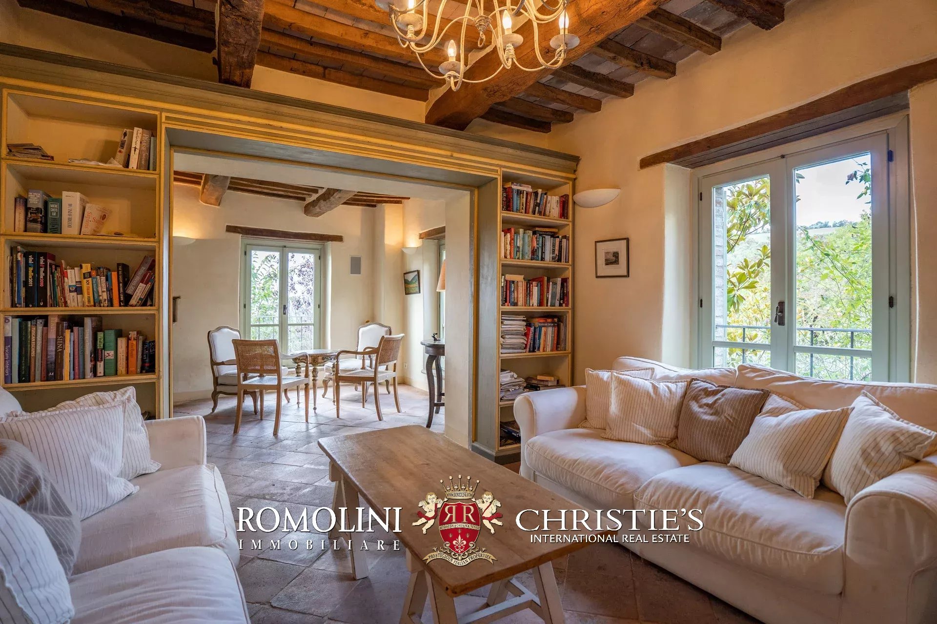 5 Bedroom Villa/Townhouse's Image 50