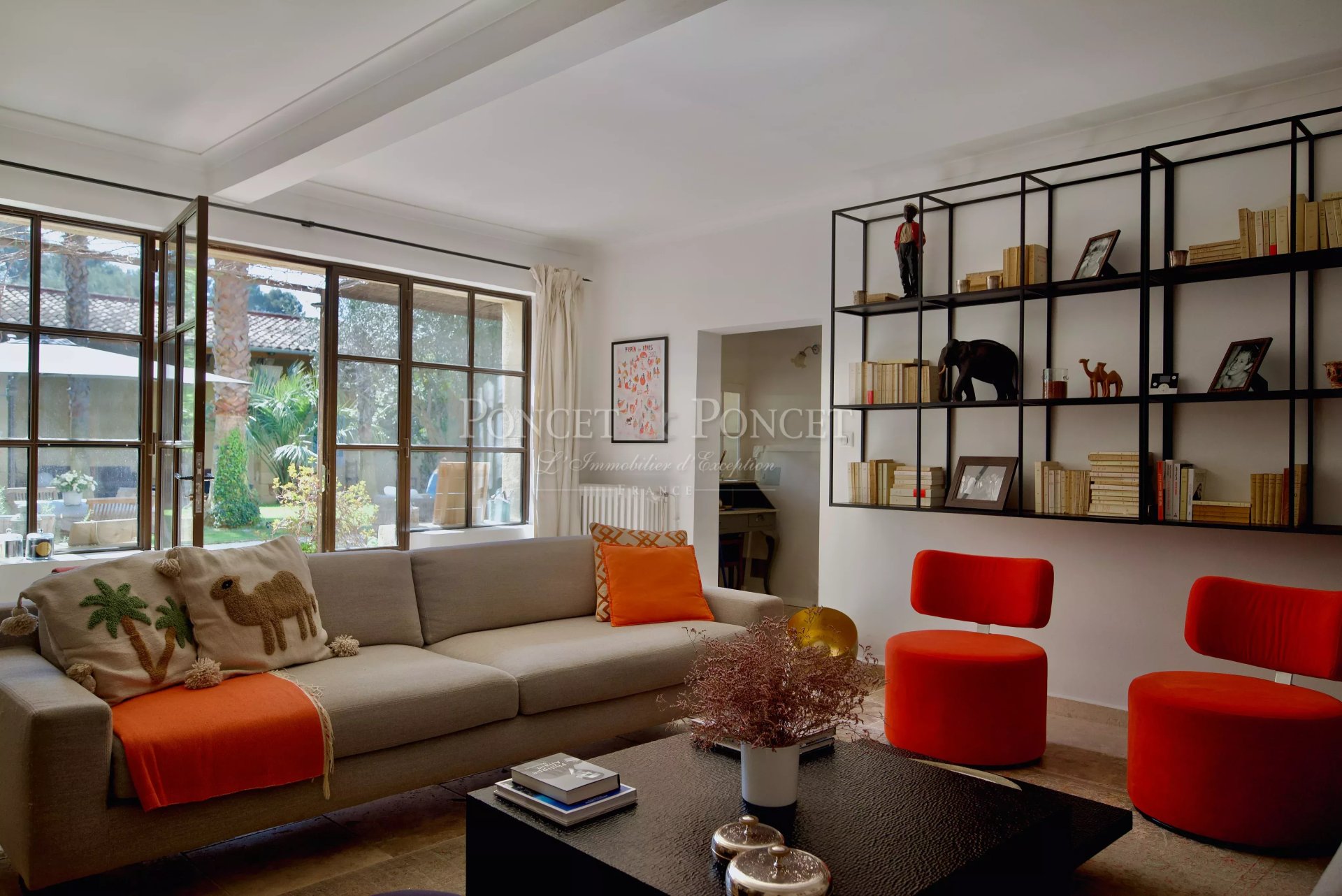 7 Bedroom Villa/Townhouse's Image 5