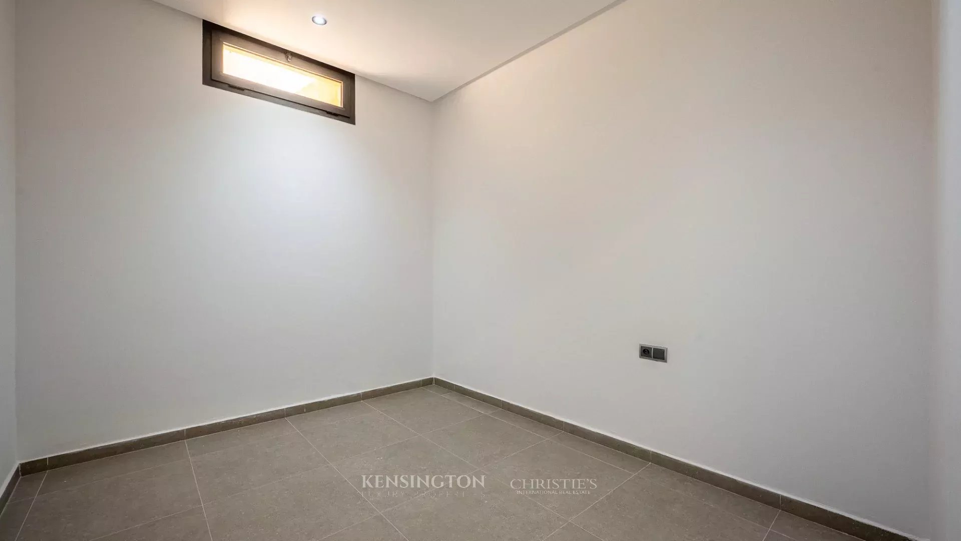 5 Bedroom Villa/Townhouse's Image 23