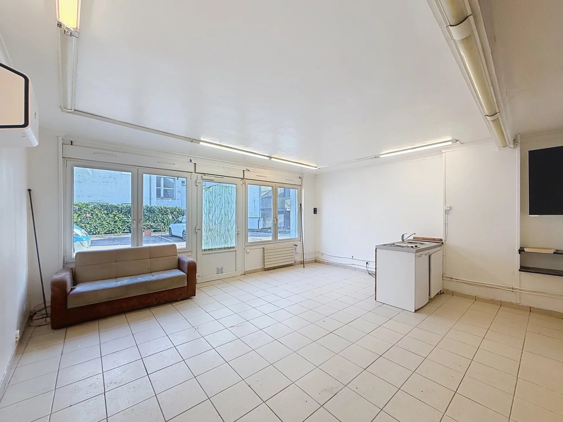 Thionville | Appartement à renover - T2 55,75 m2 -  en rez-d