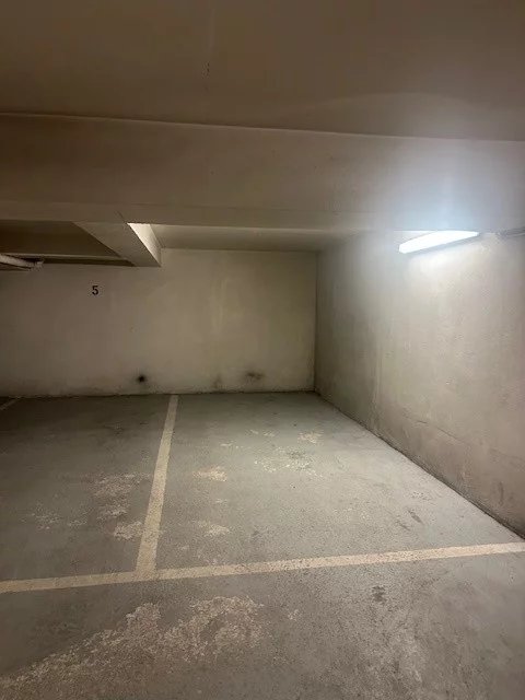Emplacement Parking Rue Lebouteux 75017 Paris