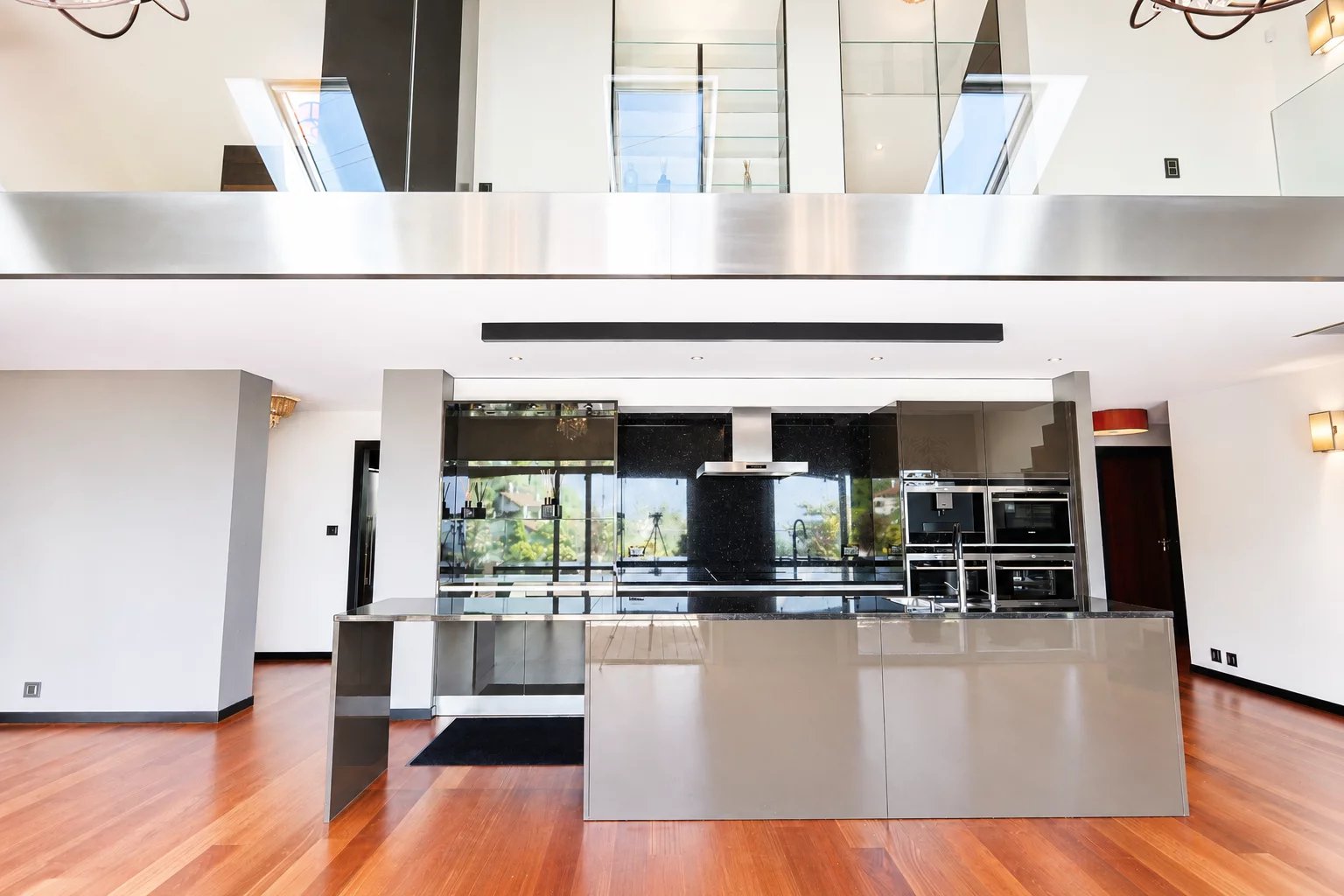 Somptueux appartement en duplex avec vue sur le lac !