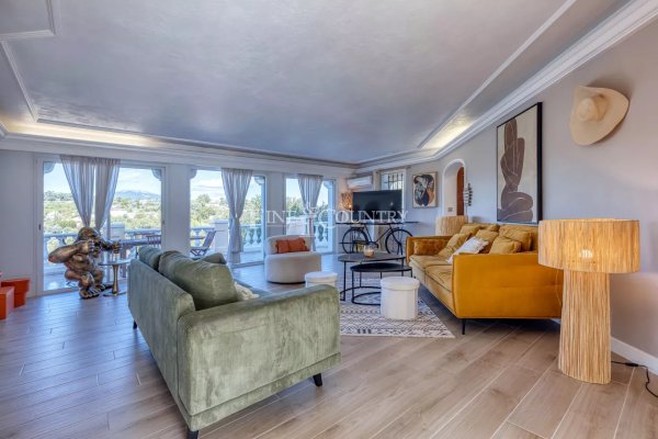 For sale  Villa in Valbonne - Panoramic view — photo 1