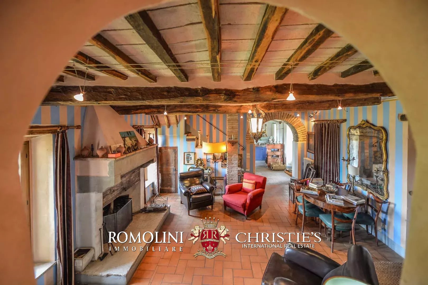 6 Bedroom Villa/Townhouse's Image 26