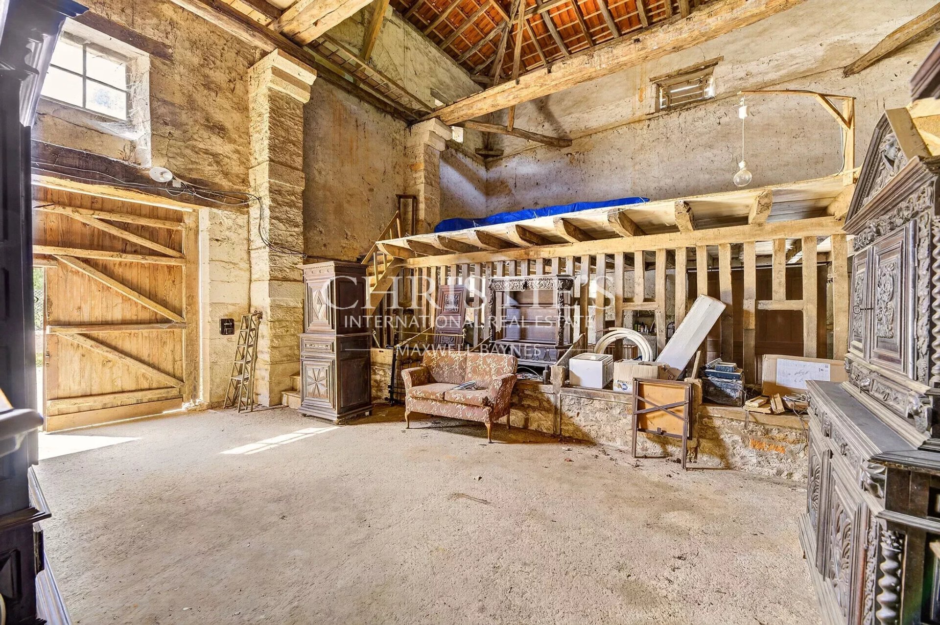 9 Bedroom Chateau's Image 29