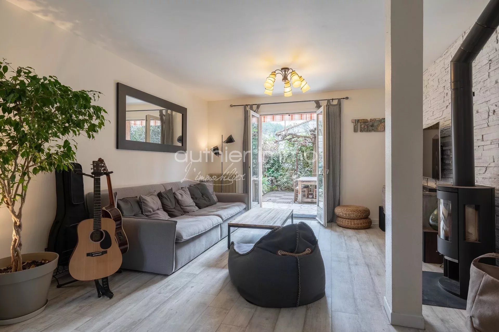 Agence immobilière de 