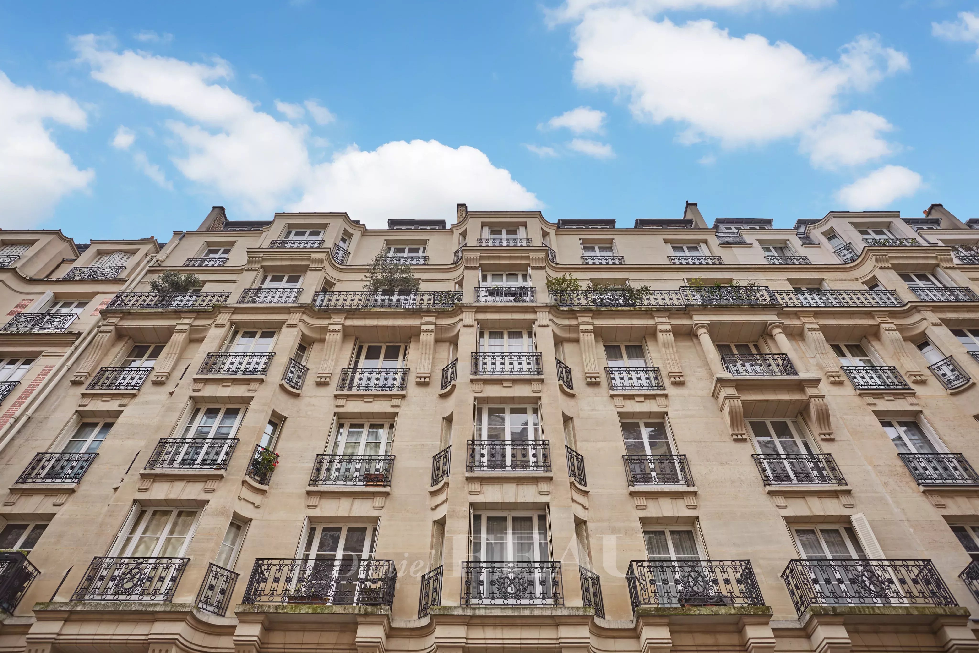 Location Appartement Paris 16ème