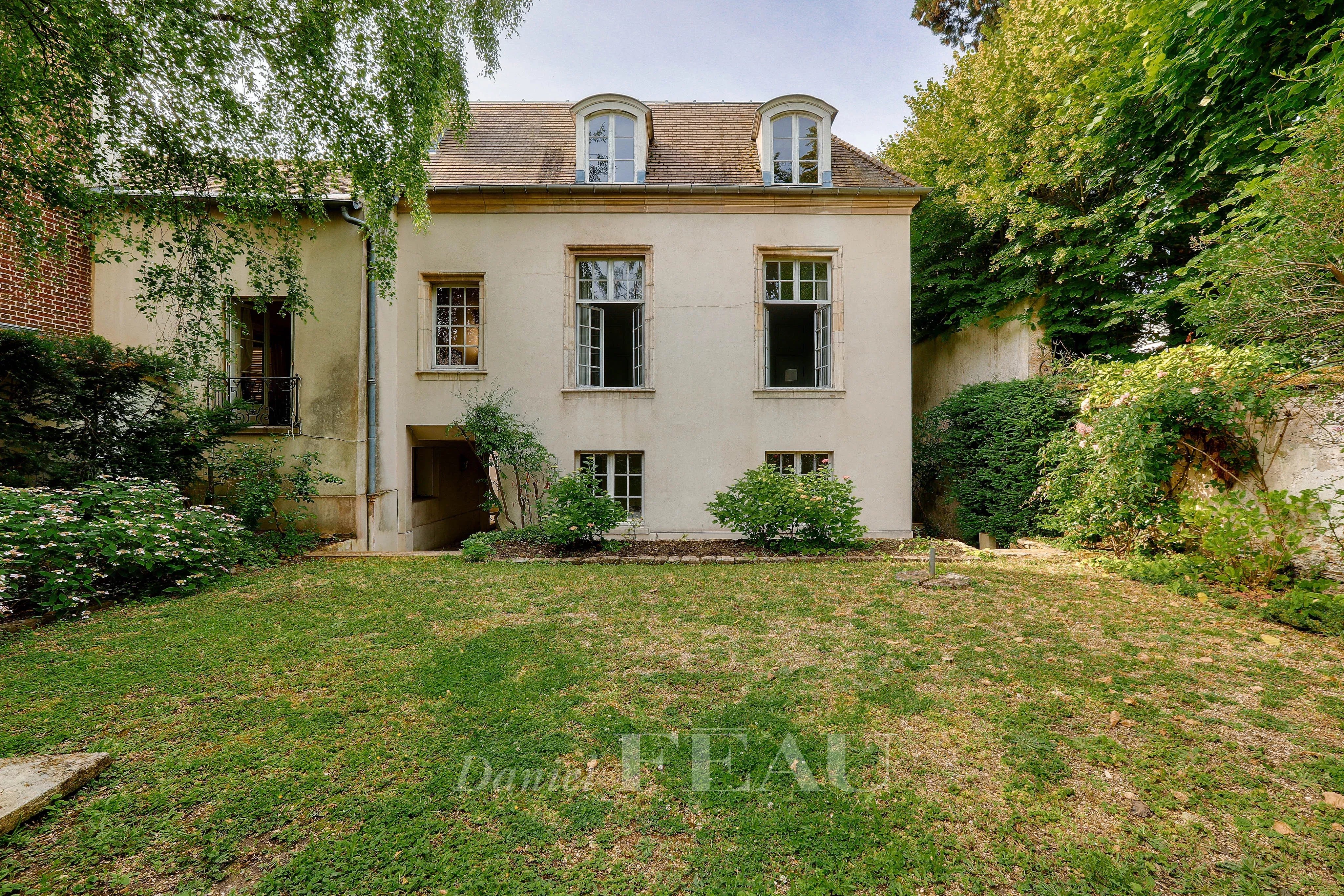 Sale House Marnes-la-Coquette