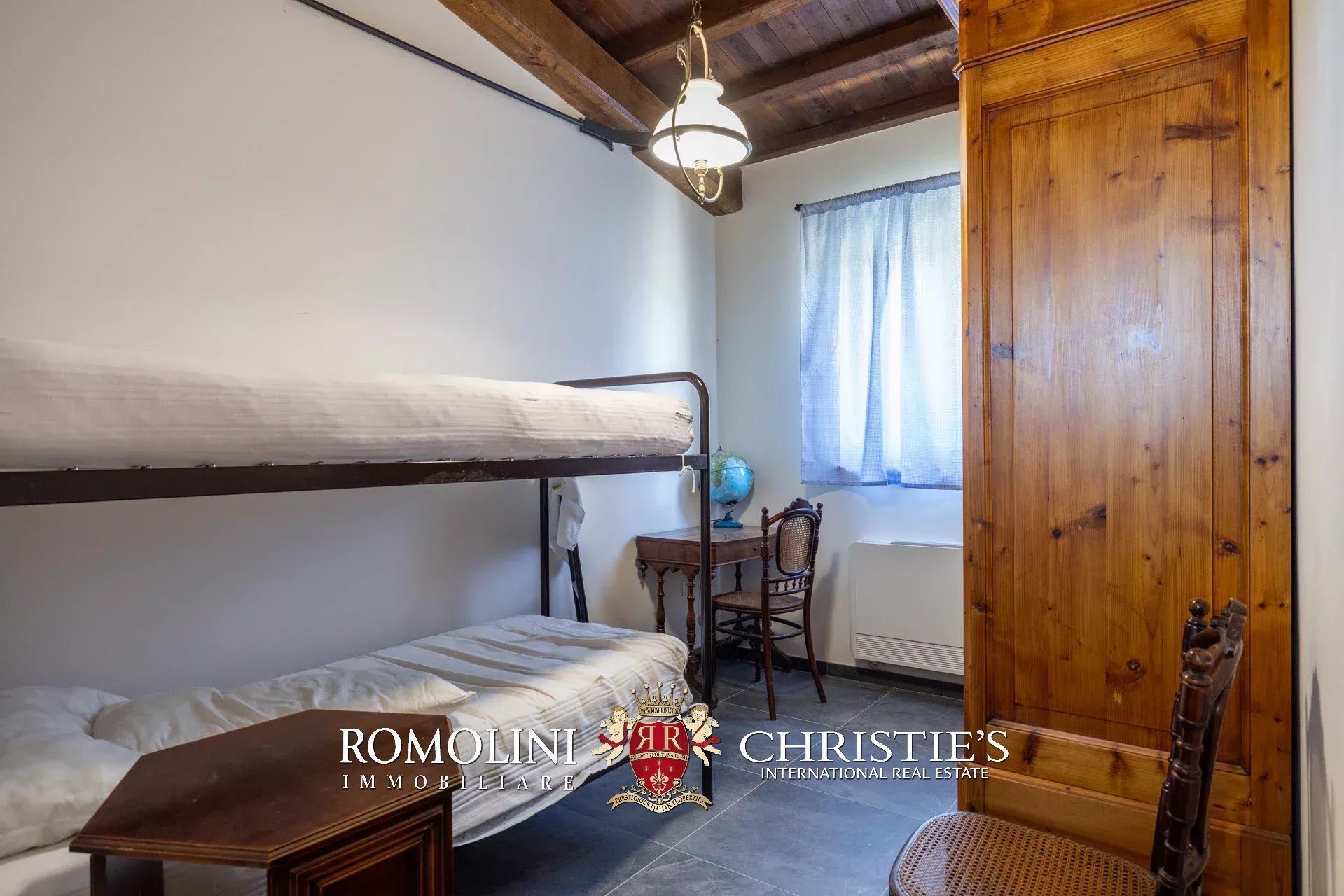 27 Bedroom Villa/Townhouse's Image 121