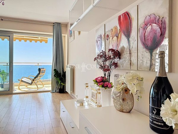 Sea view beautifully renovated apartment for sale in Cannes — photo 3