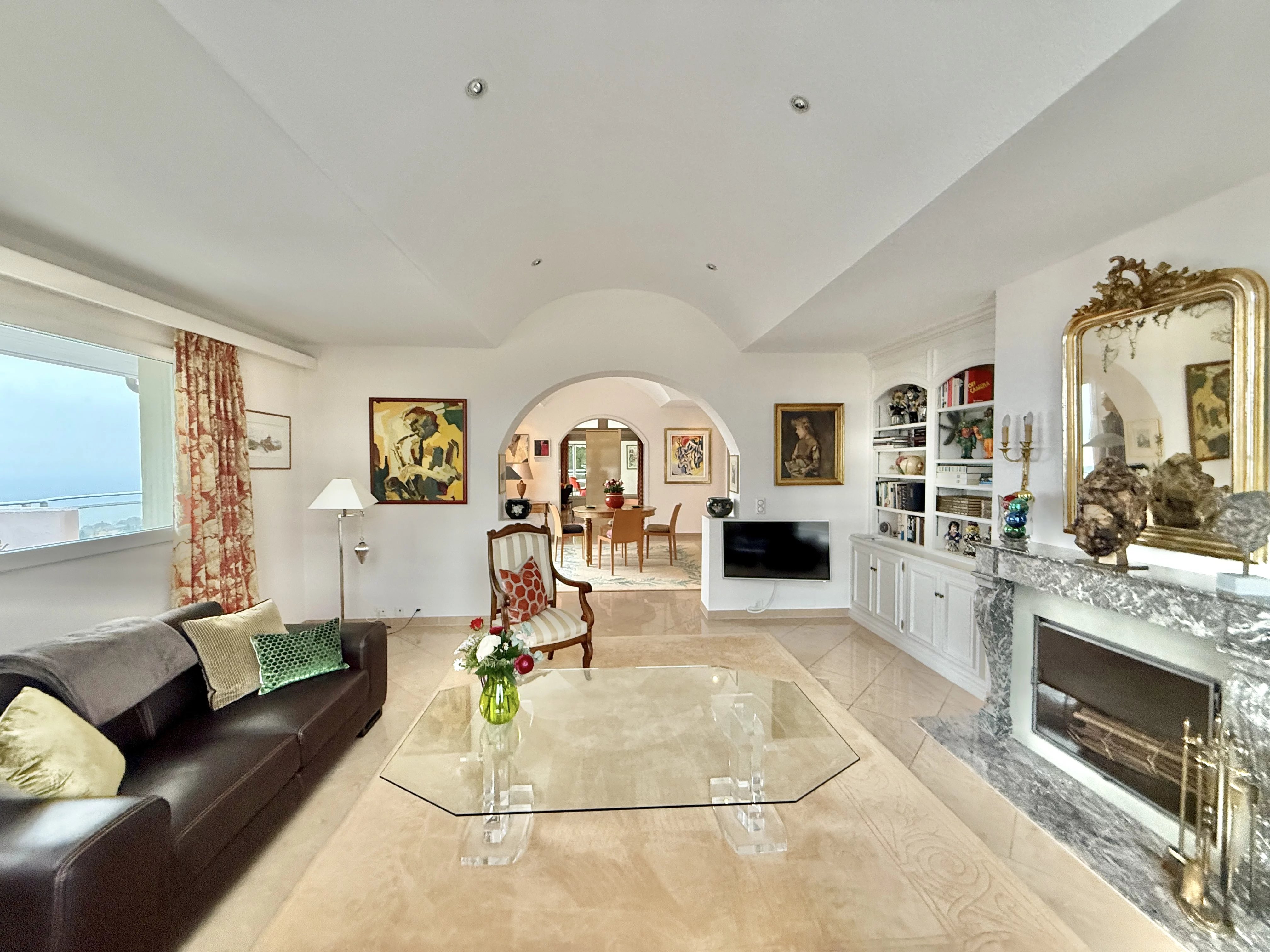 Prestigieuse Propriété d’Architecte avec Vue Panoramique
