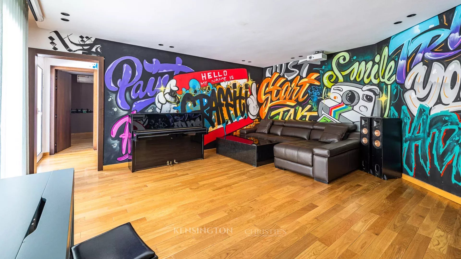 4 Bedroom Villa/Townhouse's Image 17