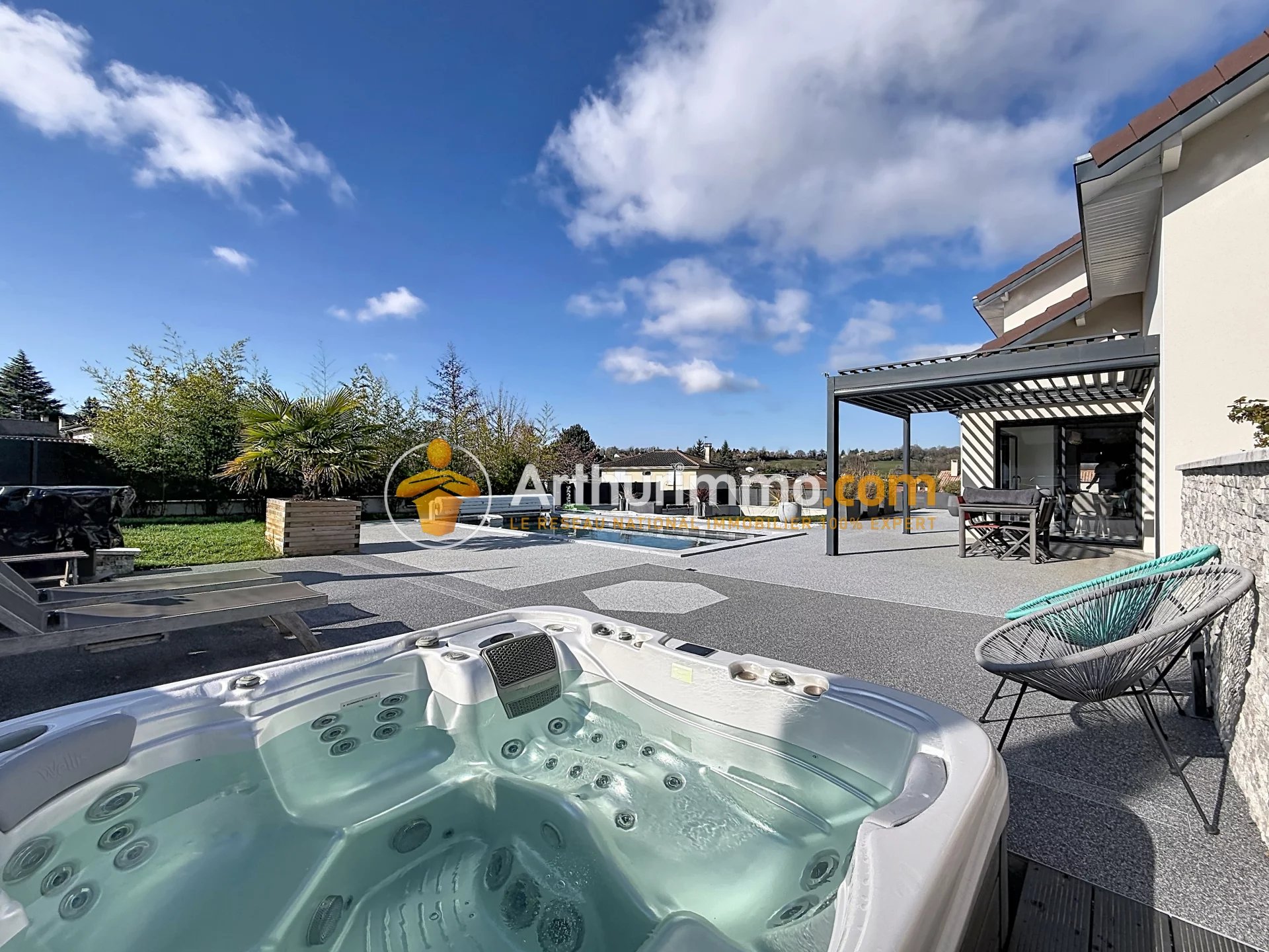 Agence immobilière de SARL BLOT L'IMMOBILIER