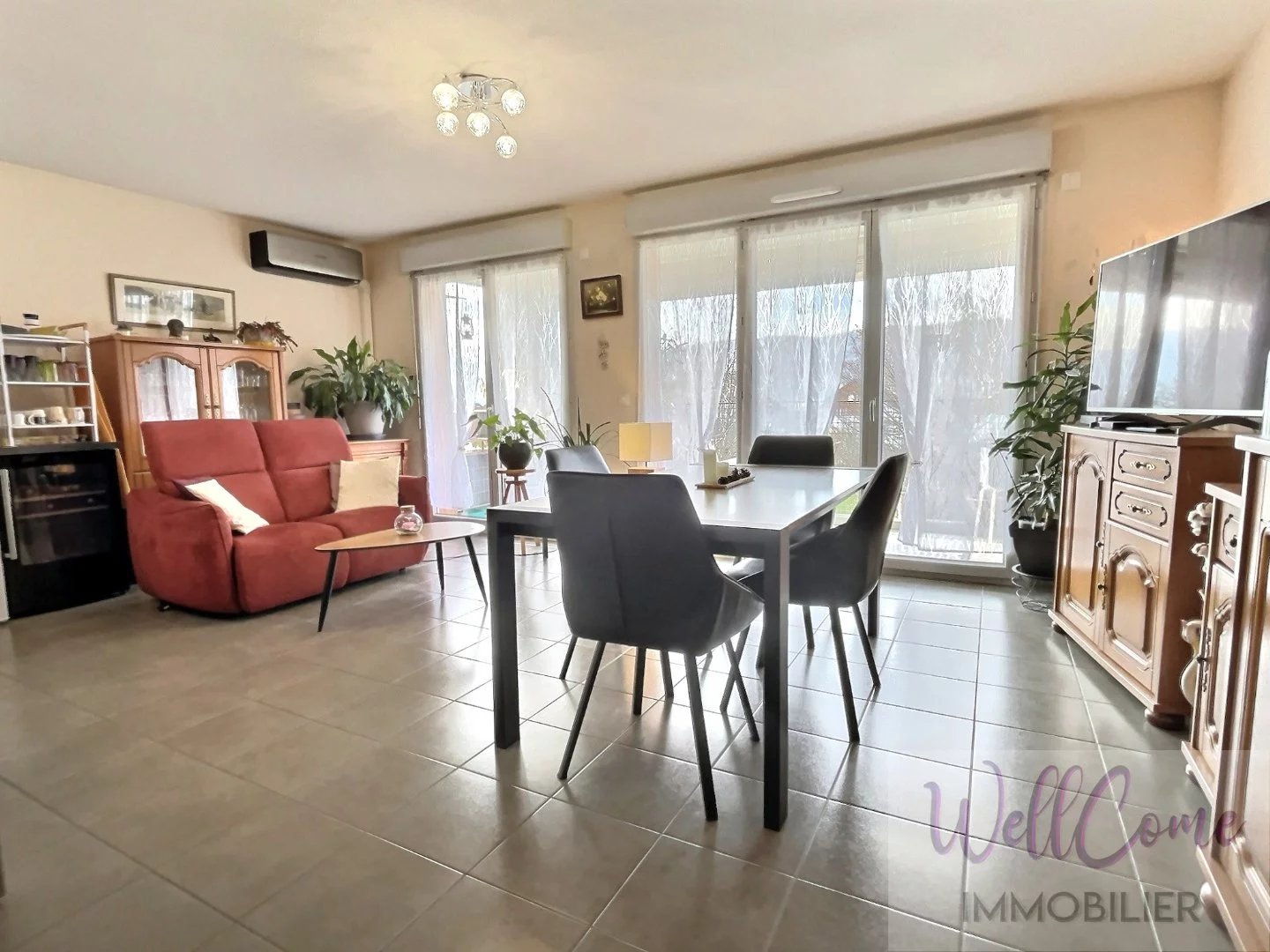 Grésy sur Aix appartement 3 pièces climatisé de 69m² vues dégagées avec cave, garage et parking collectif