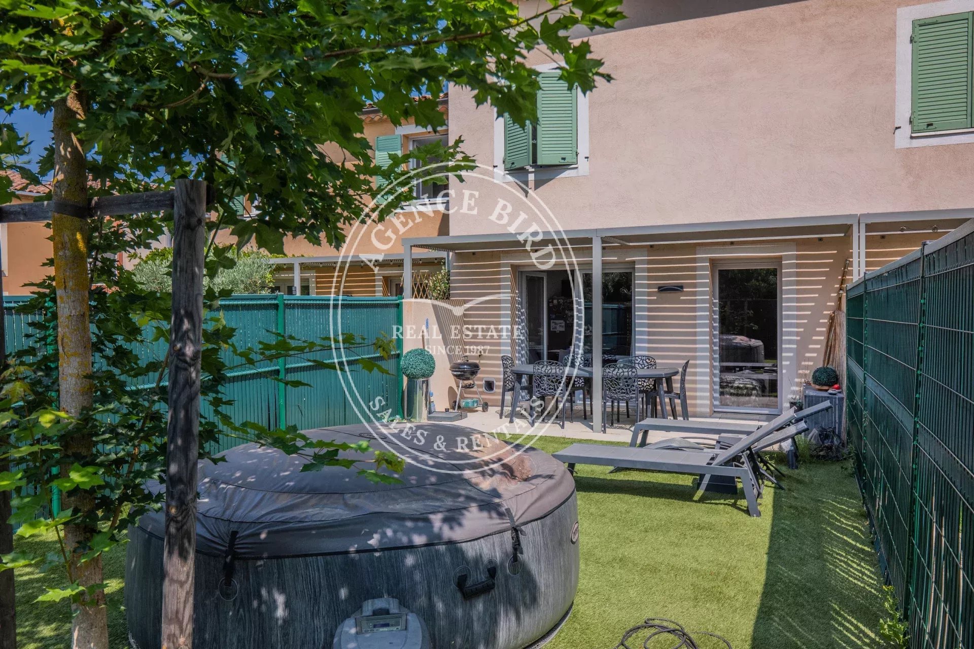 Recent semi-detached villa near the village