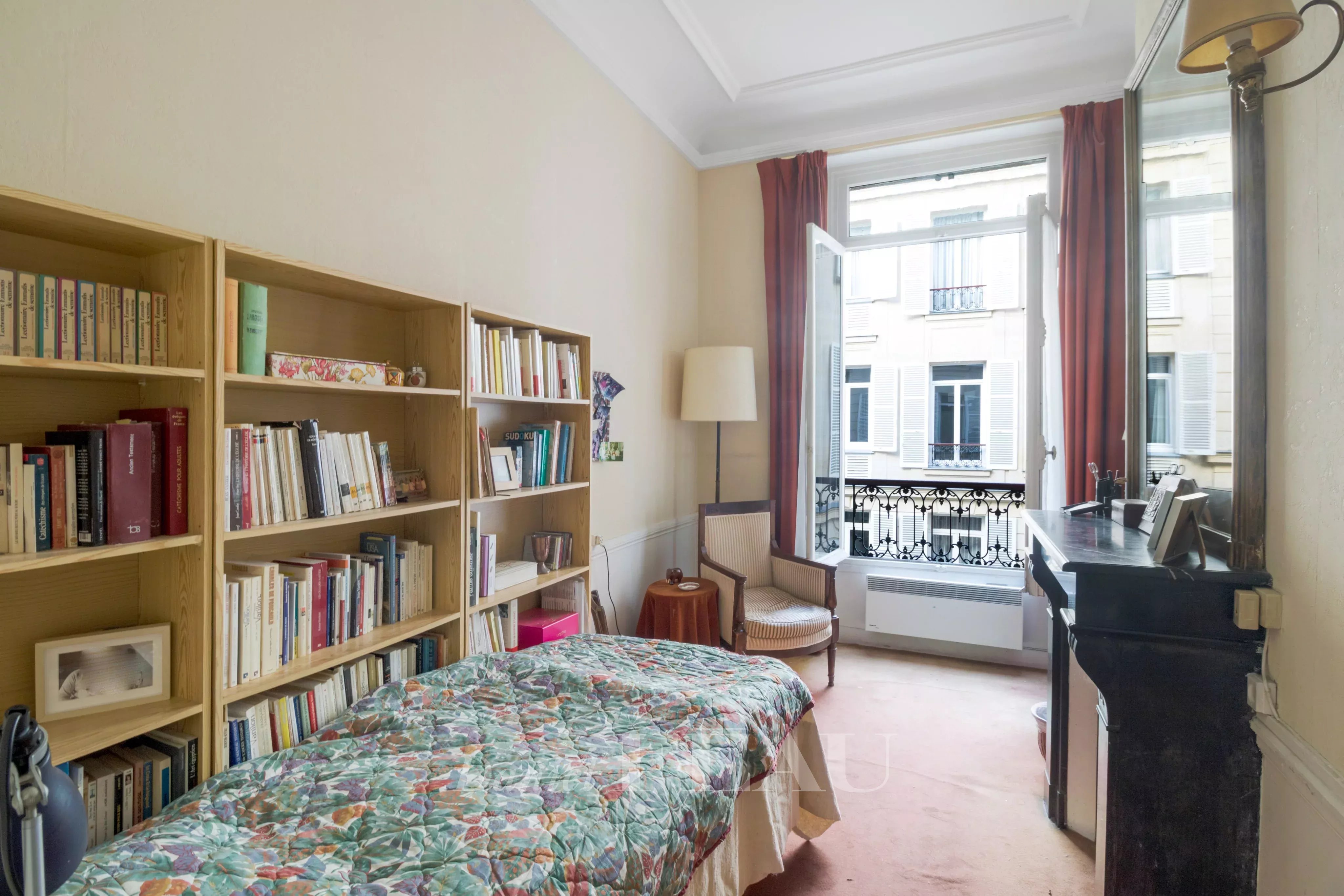 Chambre sur cour