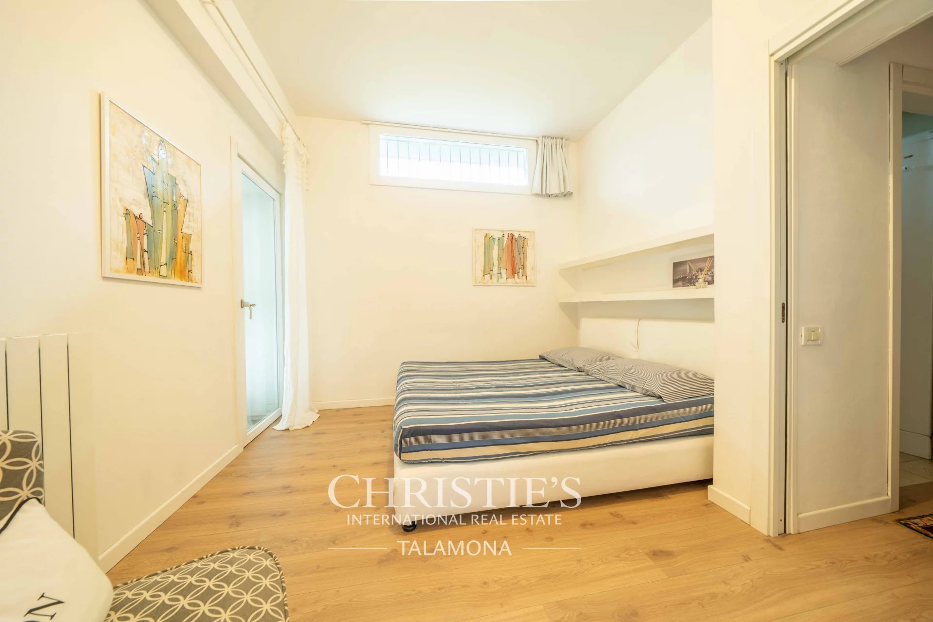 Villa/Townhouse's Image 6