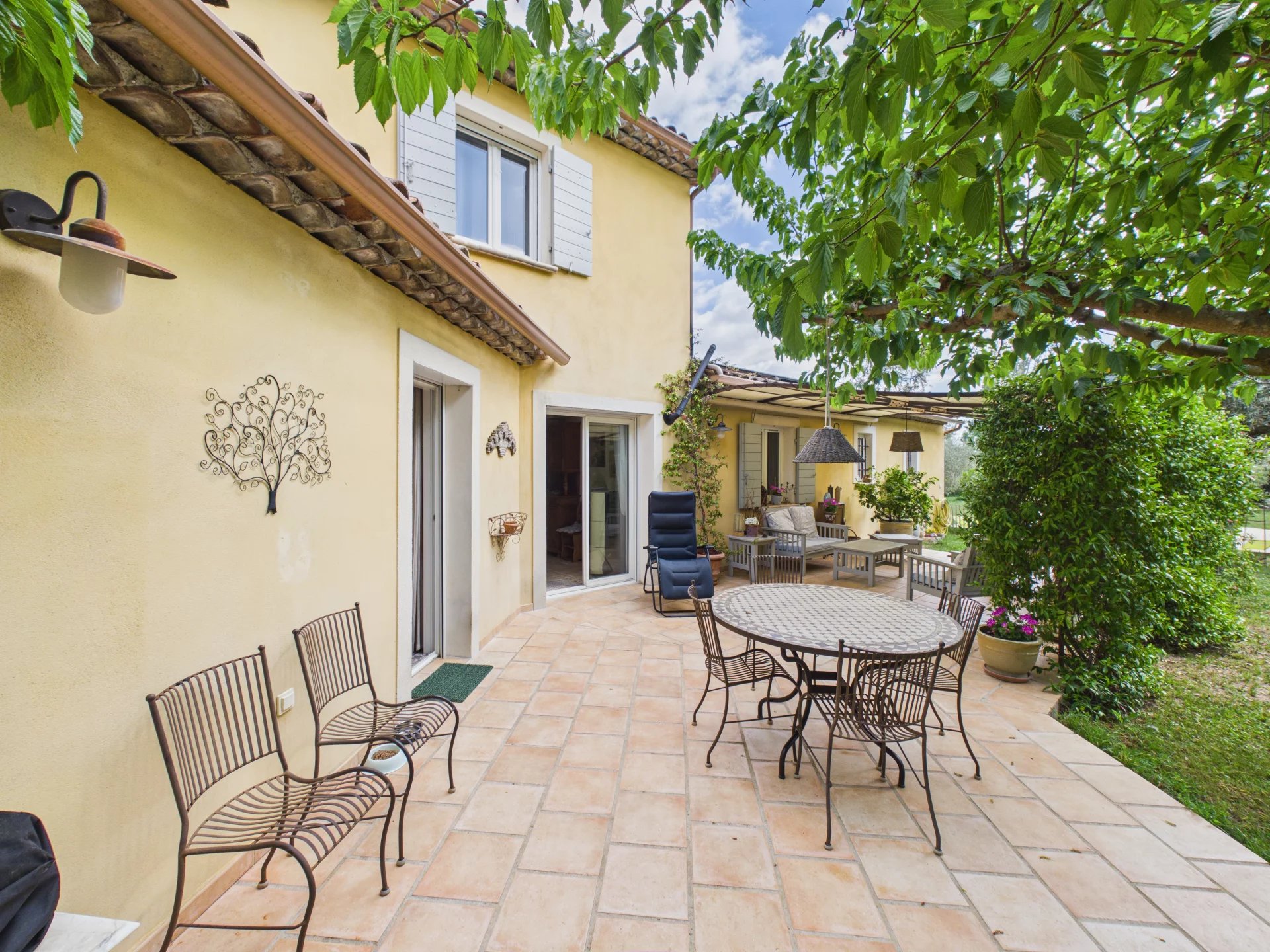 Fabulous 4 bedroom house with large Independent Studio and Swimming Pool - Fayence