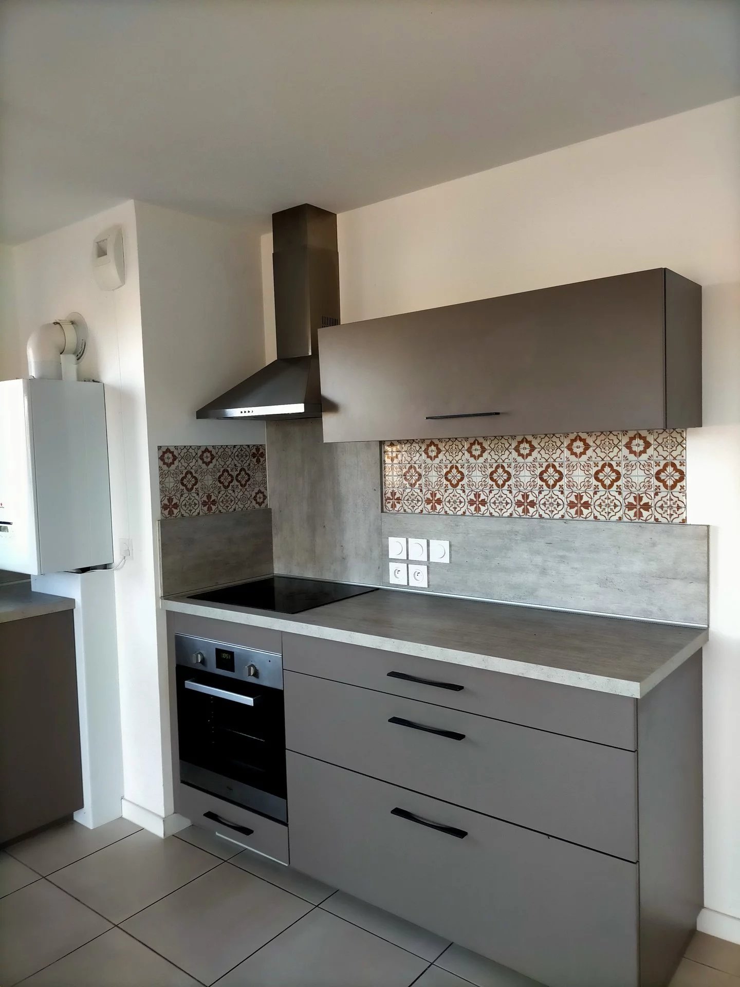 4798267 Location Lentilly