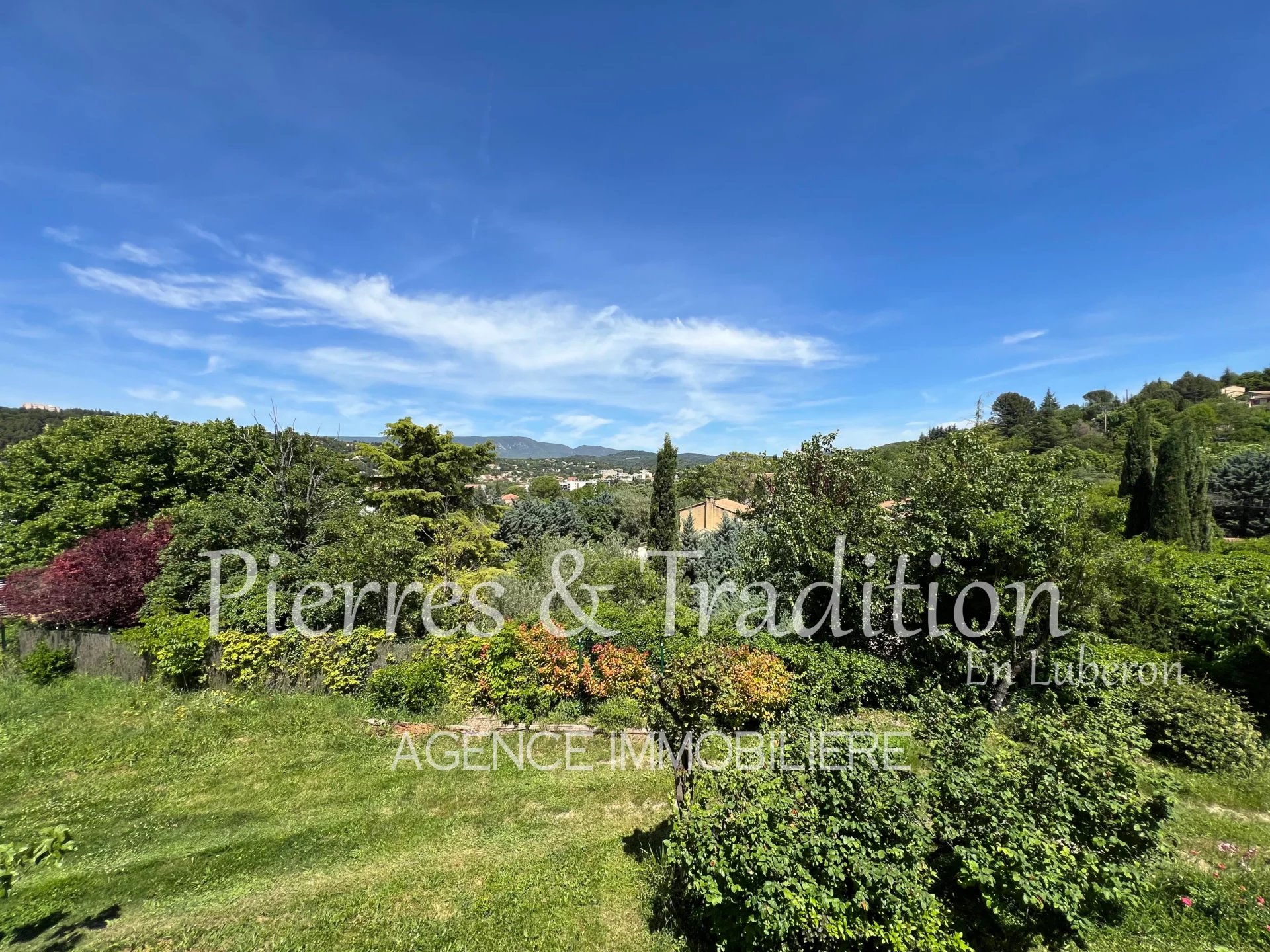 Agence immobilière de Pierres et Tradition en Luberon Apt