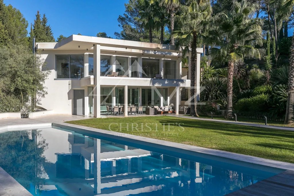 Villa for sale in Mougins — Contemporary Luxury Villa in Mougins | Exceptional Family Estate