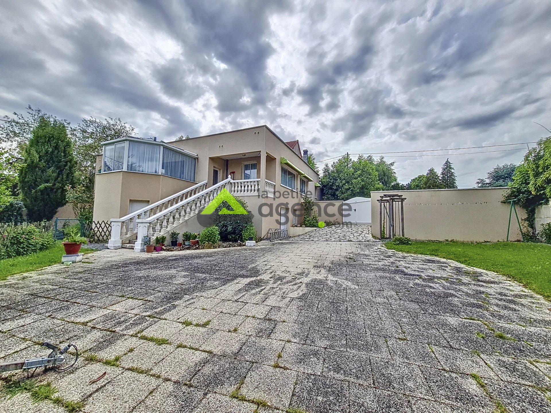 Ensemble immobilier Maison - 391 m2