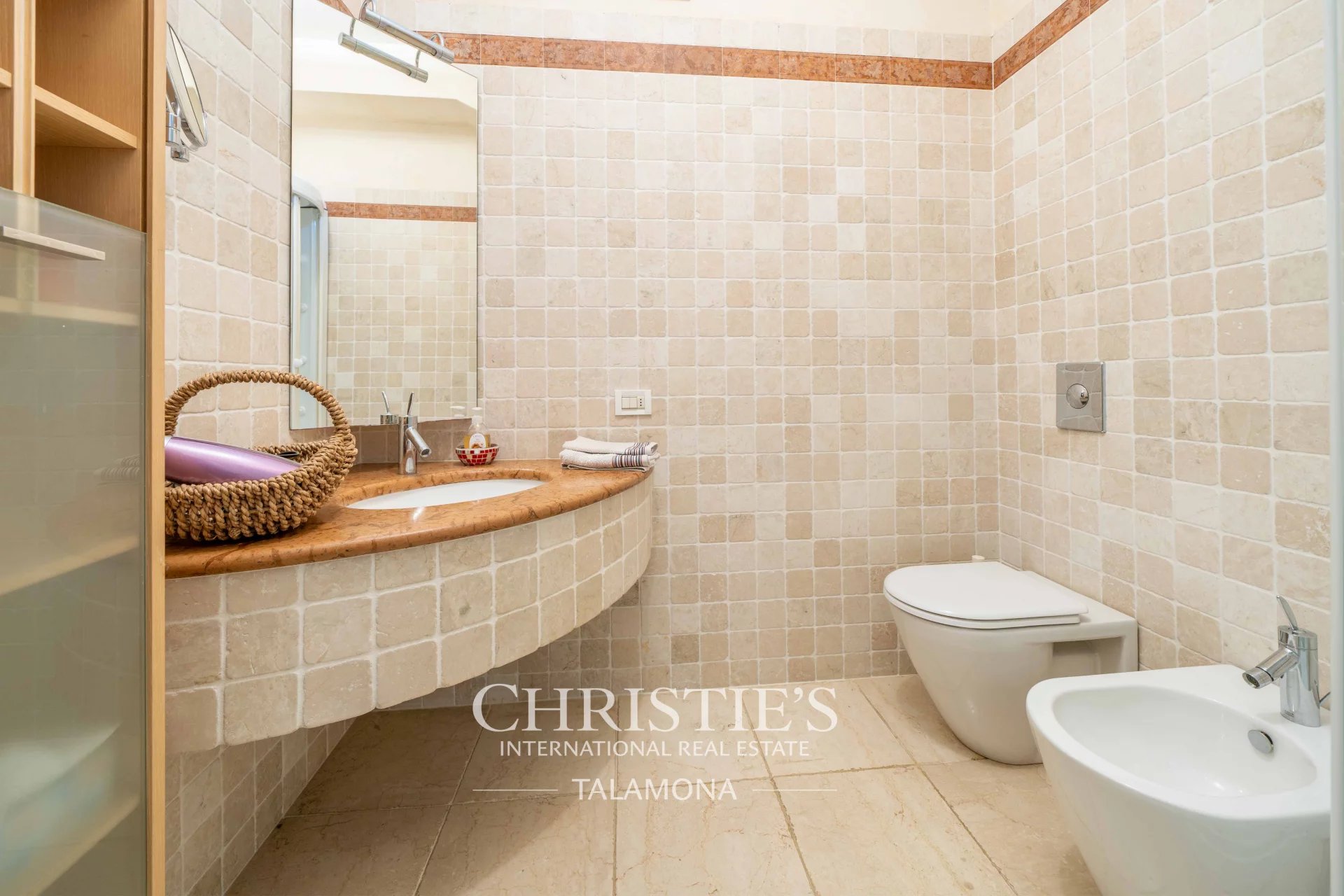 Villa/Townhouse's Image 8