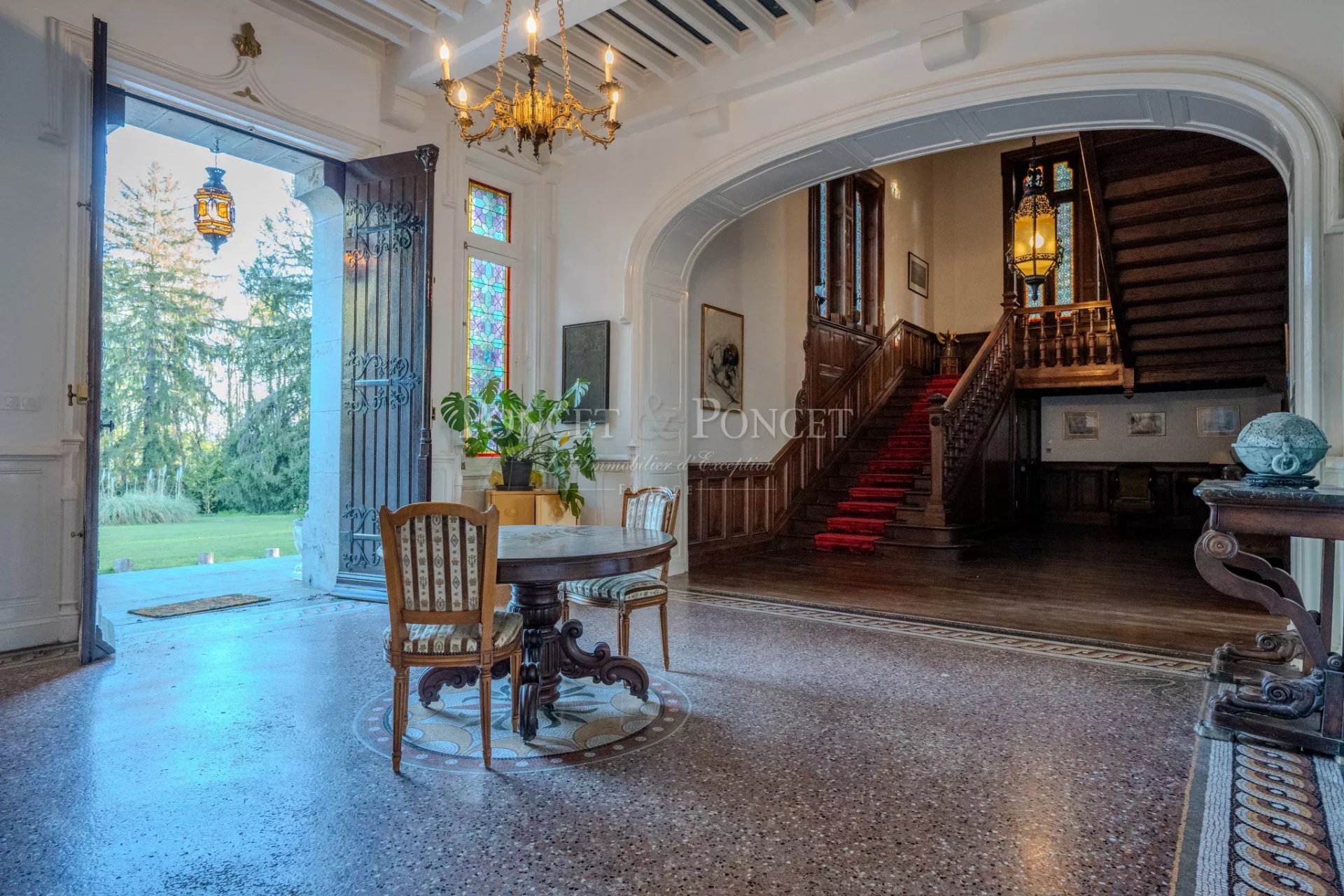 17 Bedroom Chateau's Image 10