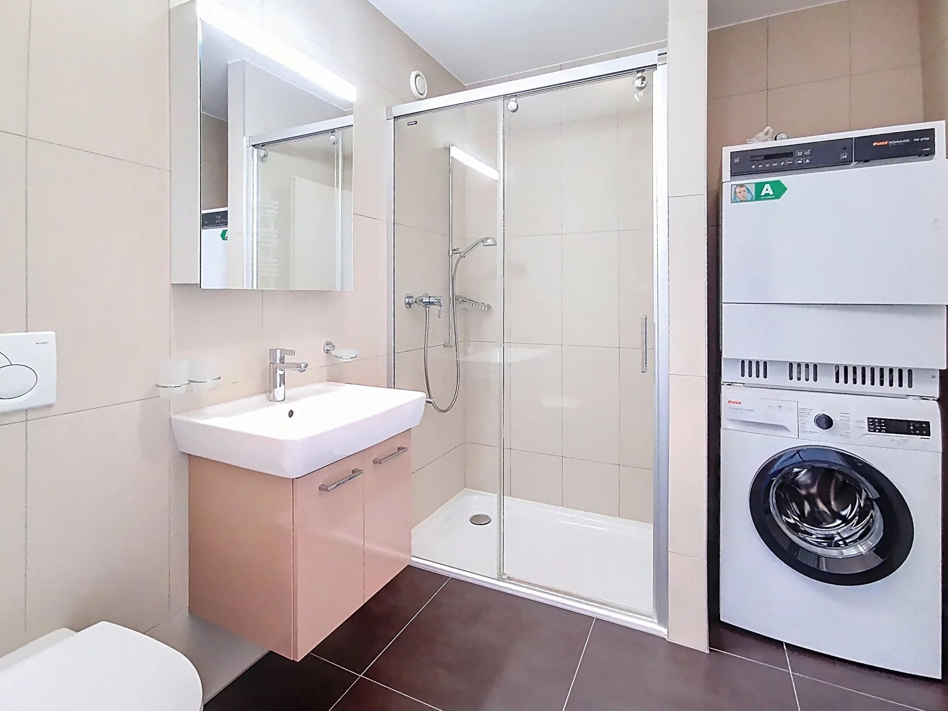 Superbe 3.5 pièces avec jardin, terrasse et échappée sur le lac