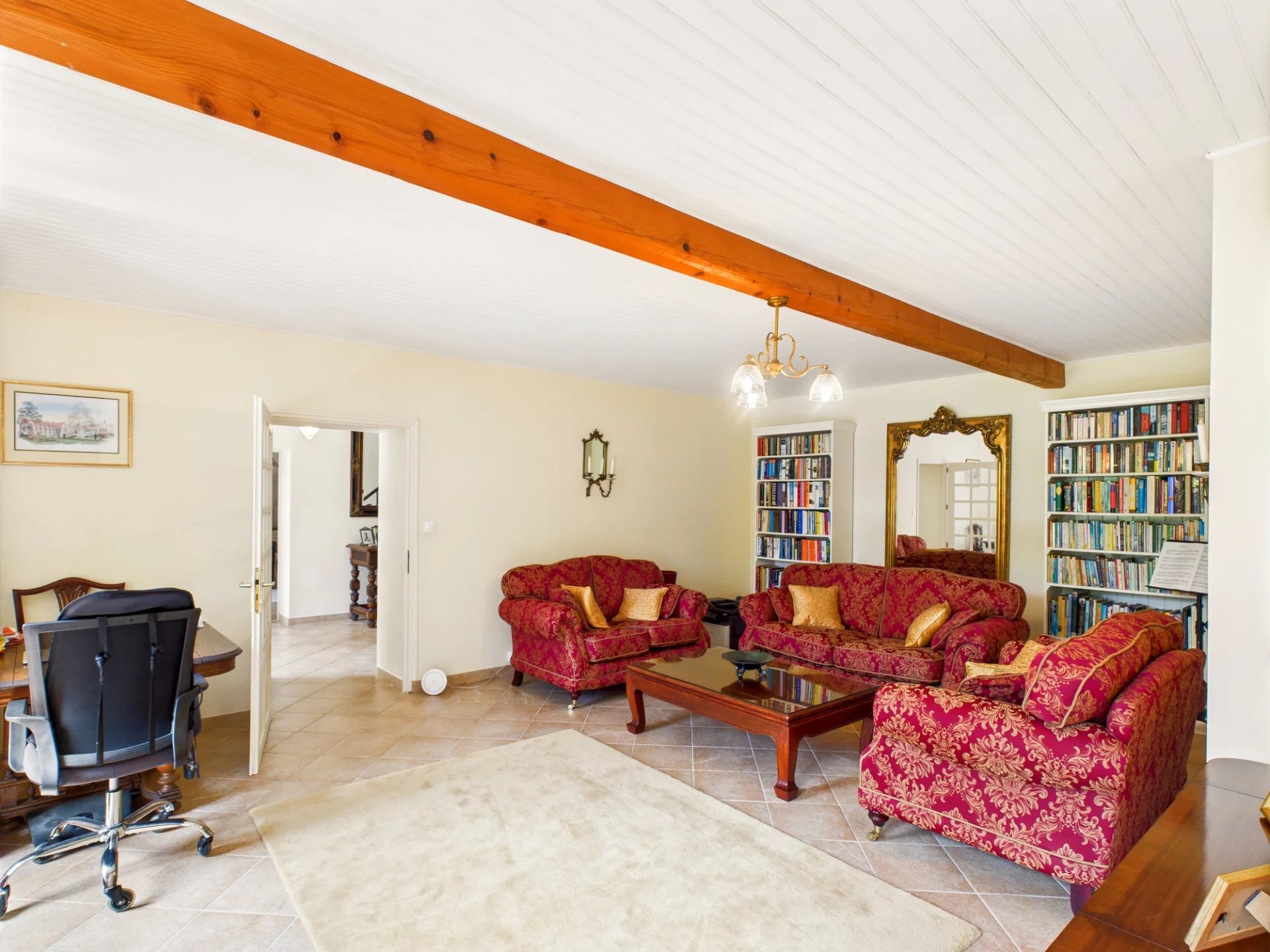 House in Saint-Martin-de-Juillers - Image 2