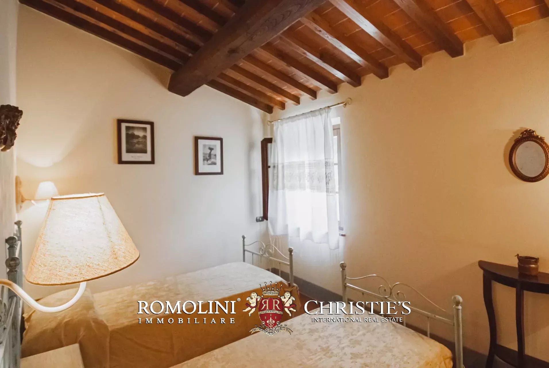 5 Bedroom Villa/Townhouse's Image 31