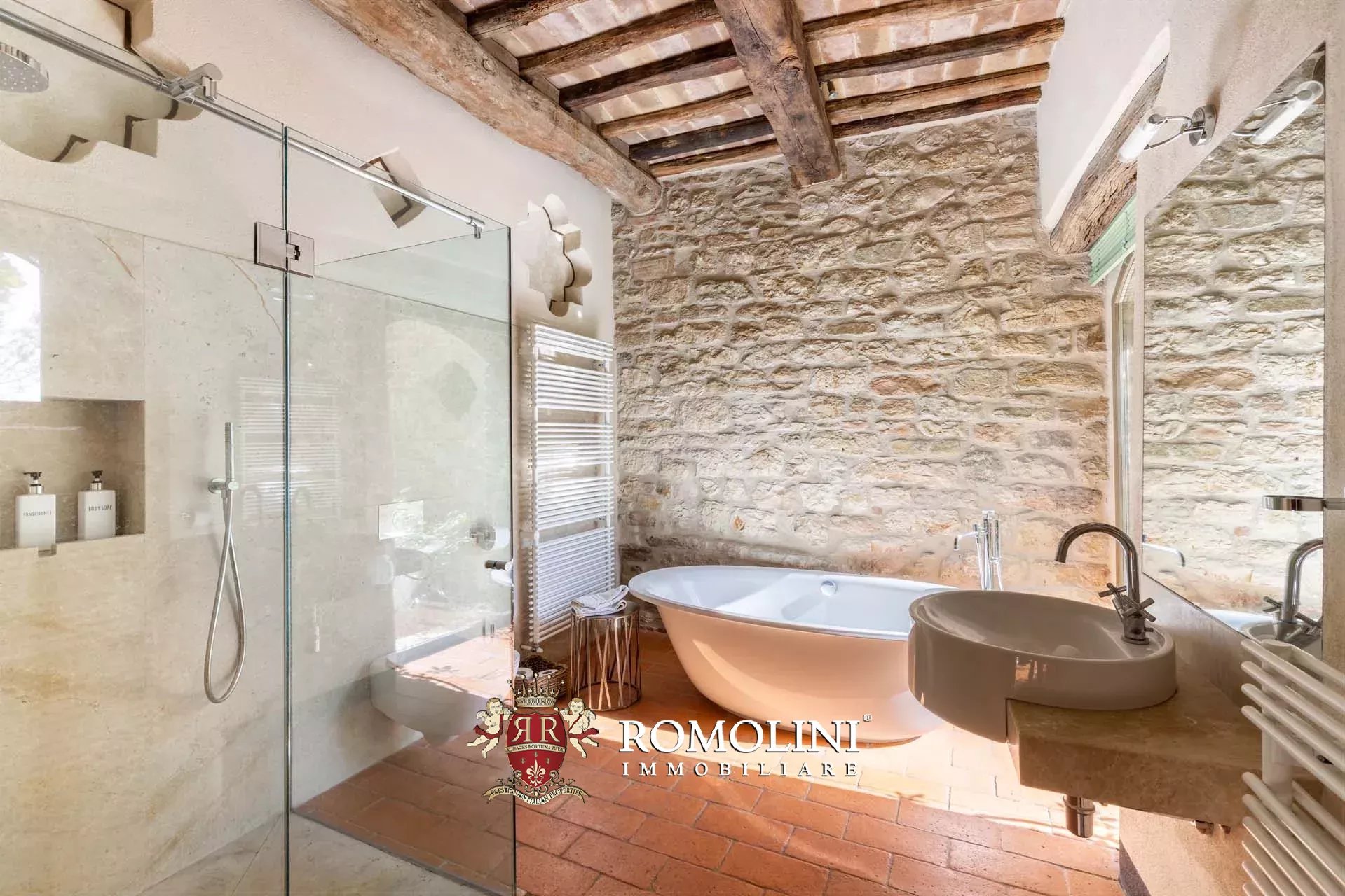 8 Bedroom Villa/Townhouse's Image 58