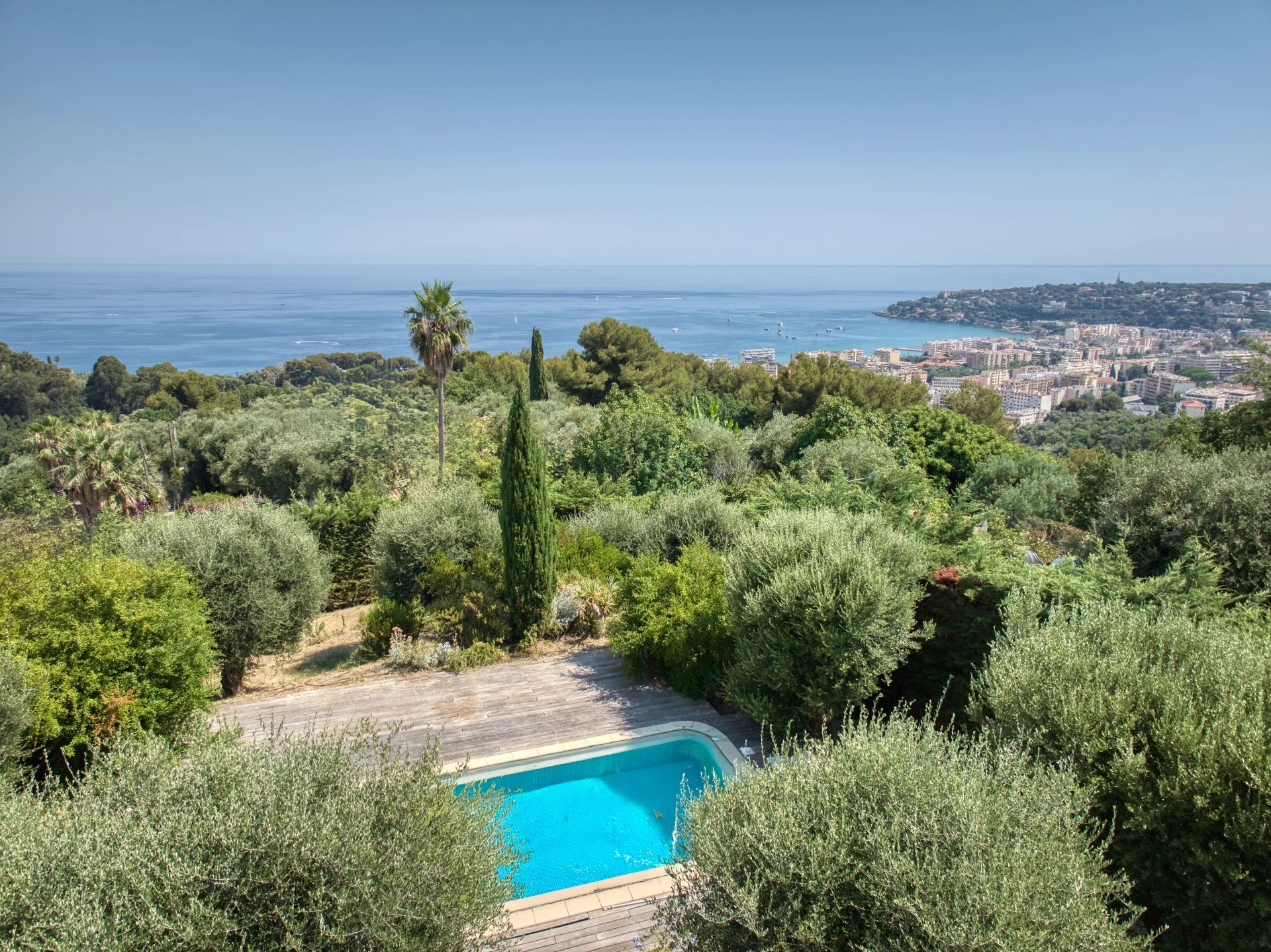 MENTON – VILLA SERRES DE LA MADONE PISCINE