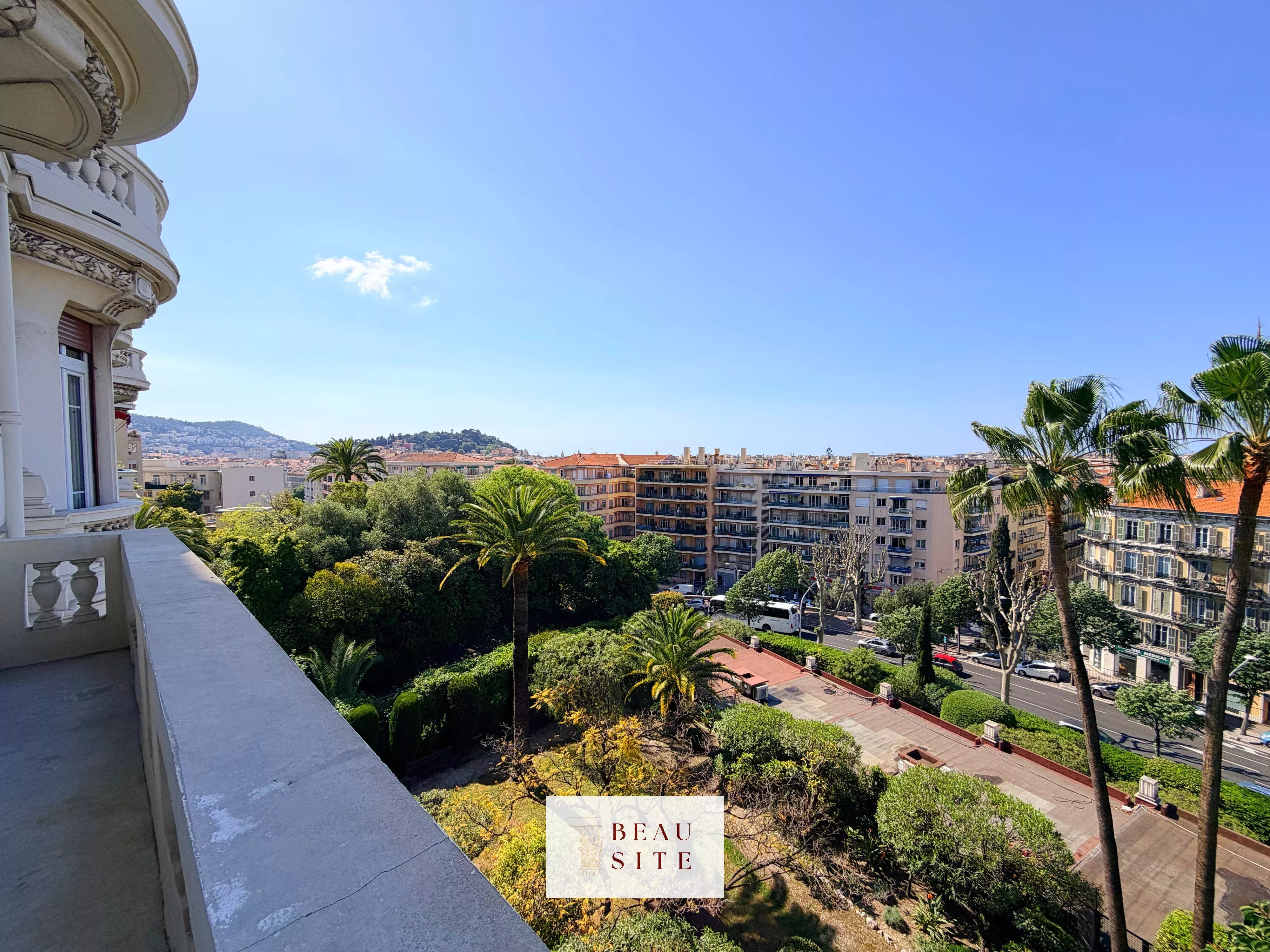 Agence immobilière de Beau Site Estate