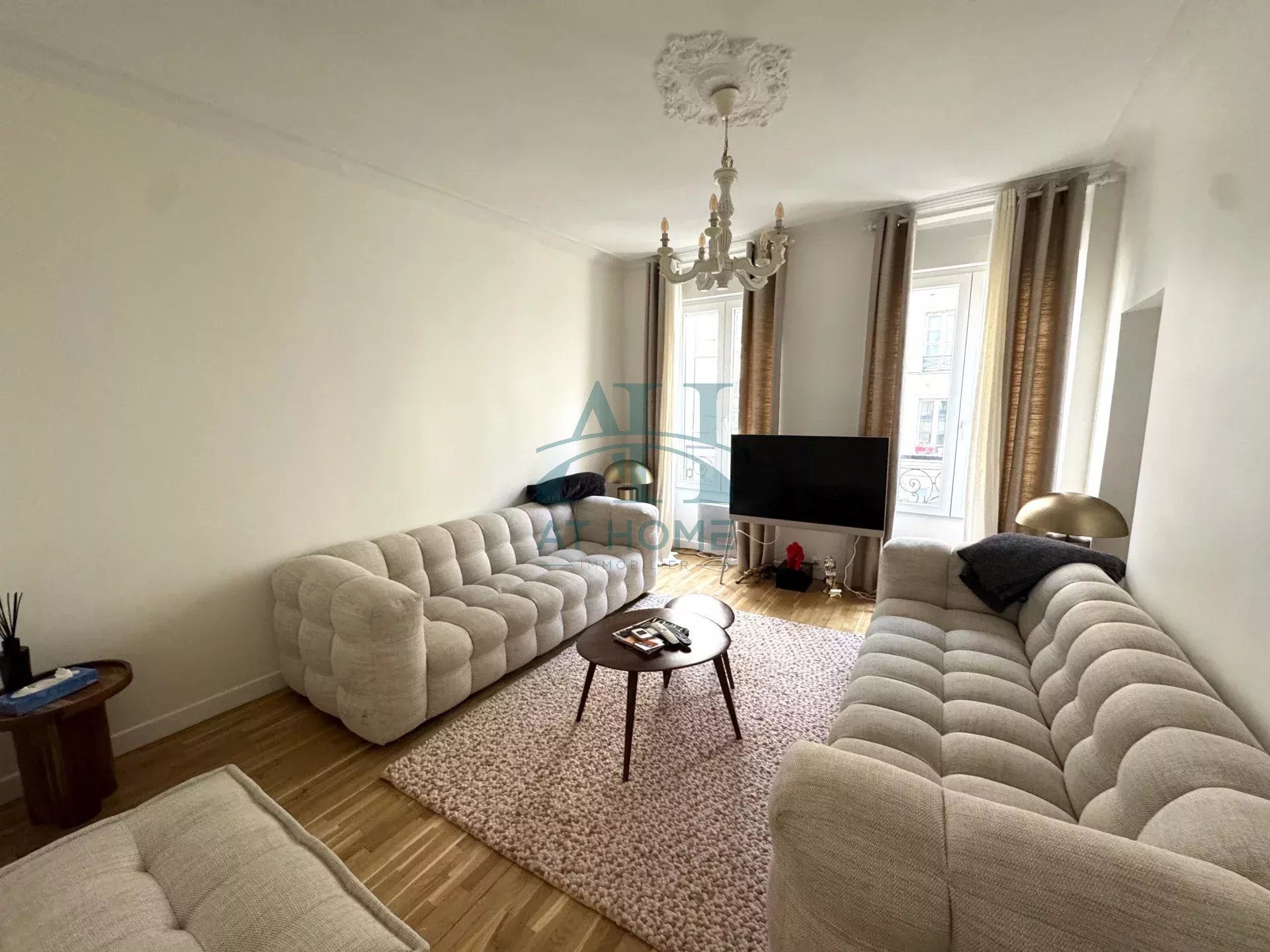 Agence immobilière de 