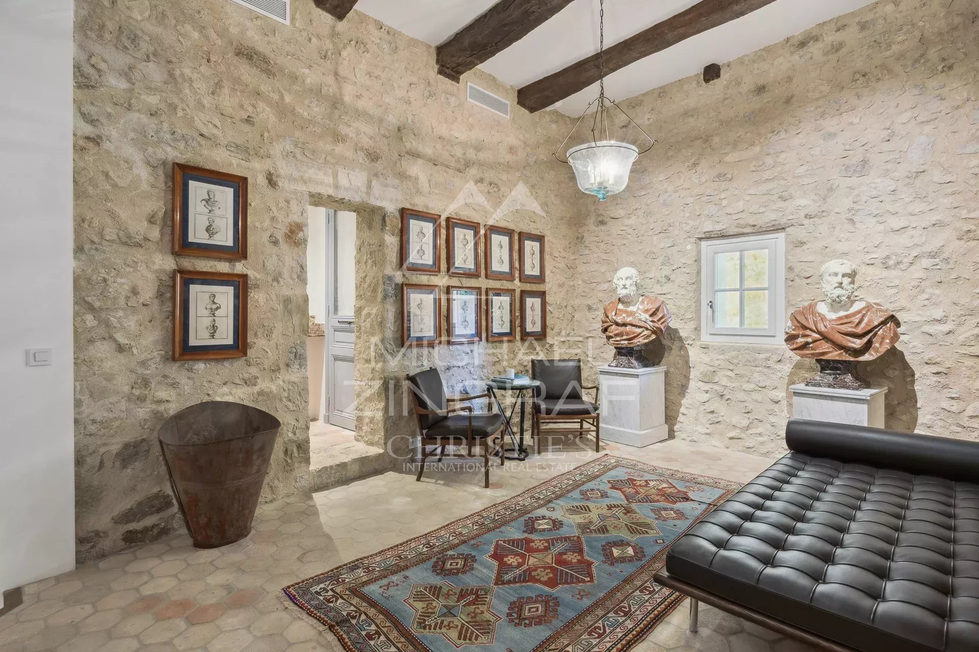 6 Bedroom Villa/Townhouse's Image 7
