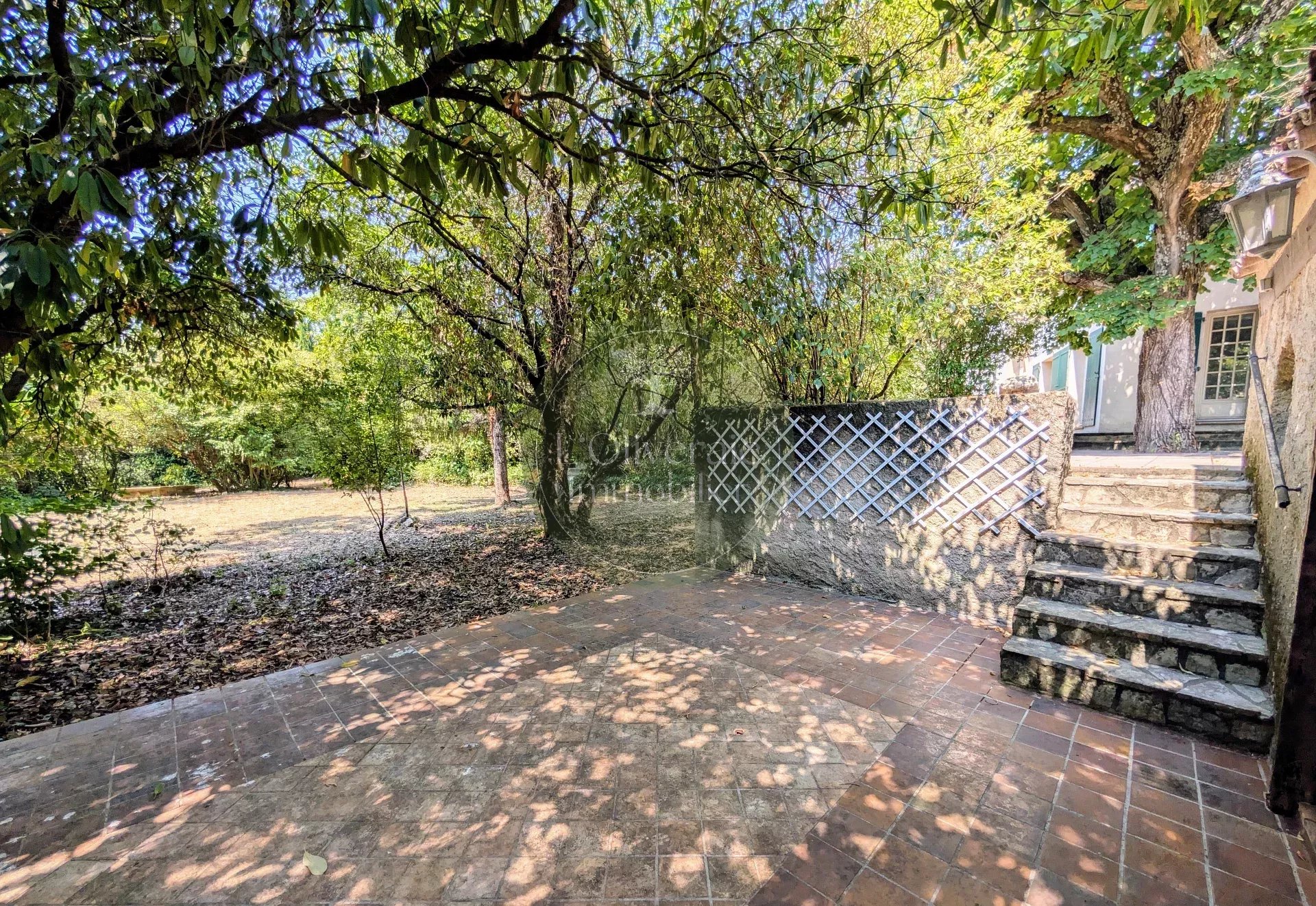 La Bouilladisse Maison de 270m² sur 3 297 m2 de terrain
