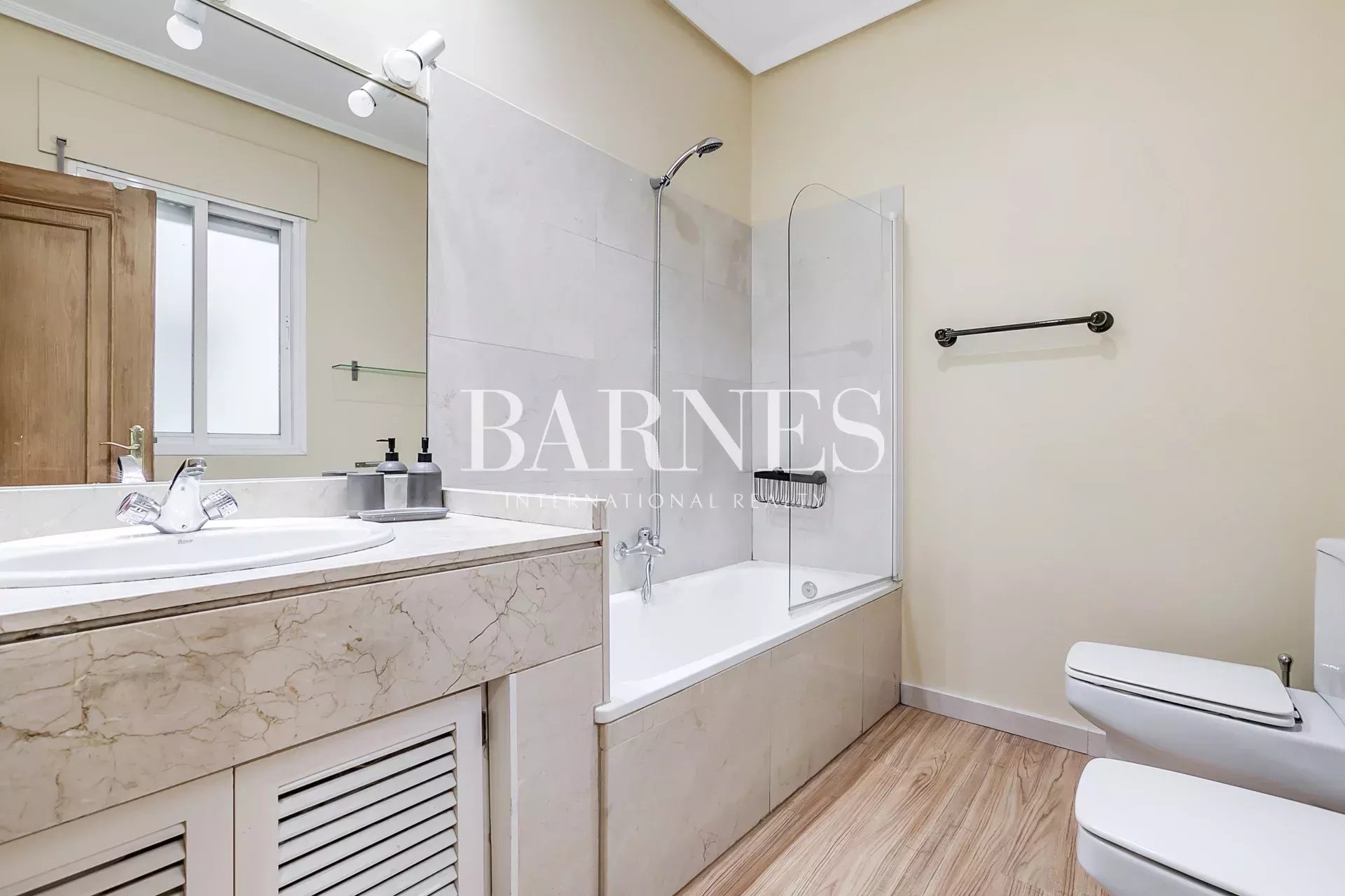 Daire Madrid - picture 17