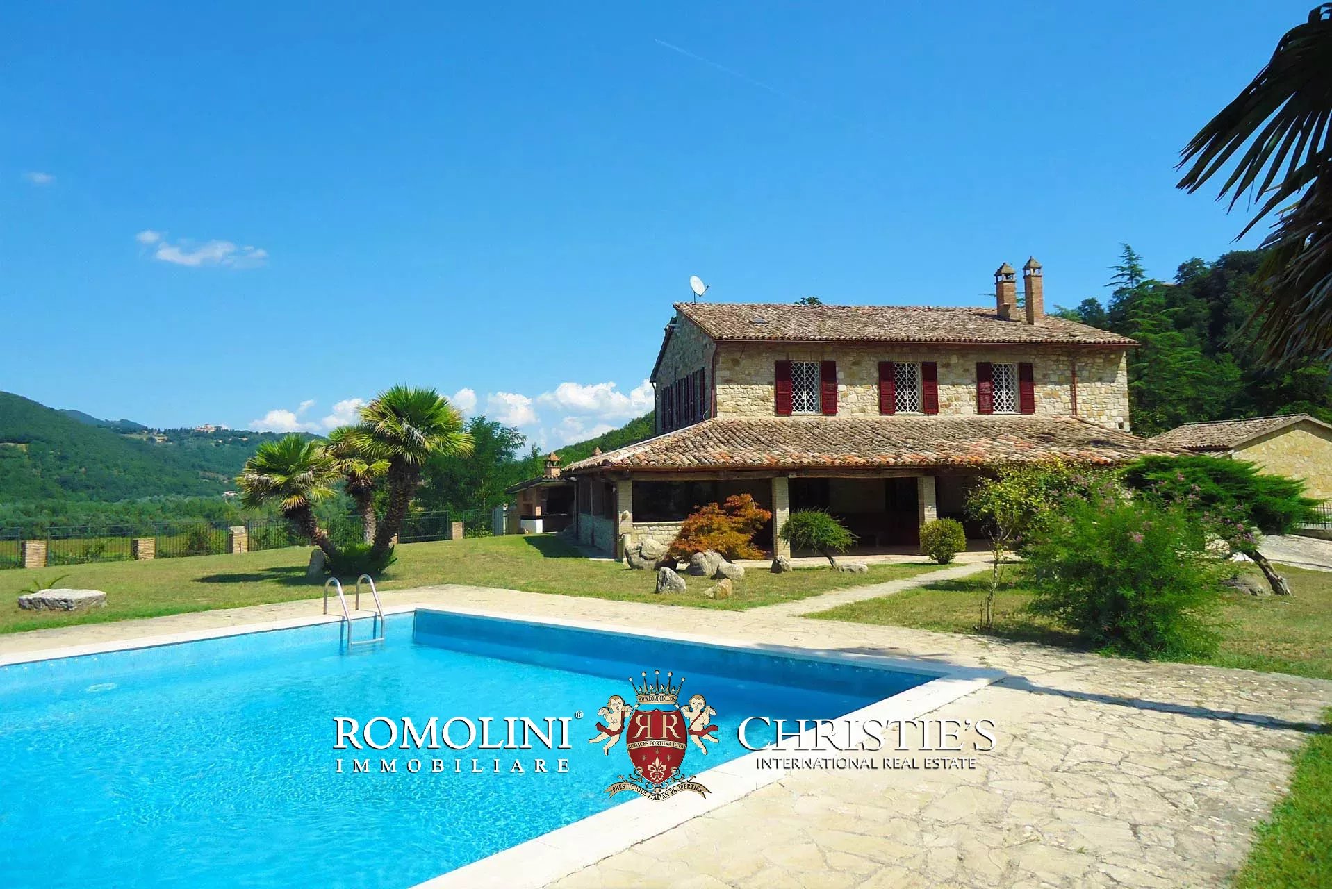 UMBRIAN COUNTRY ESTATE FOR SALE NEAR TODI