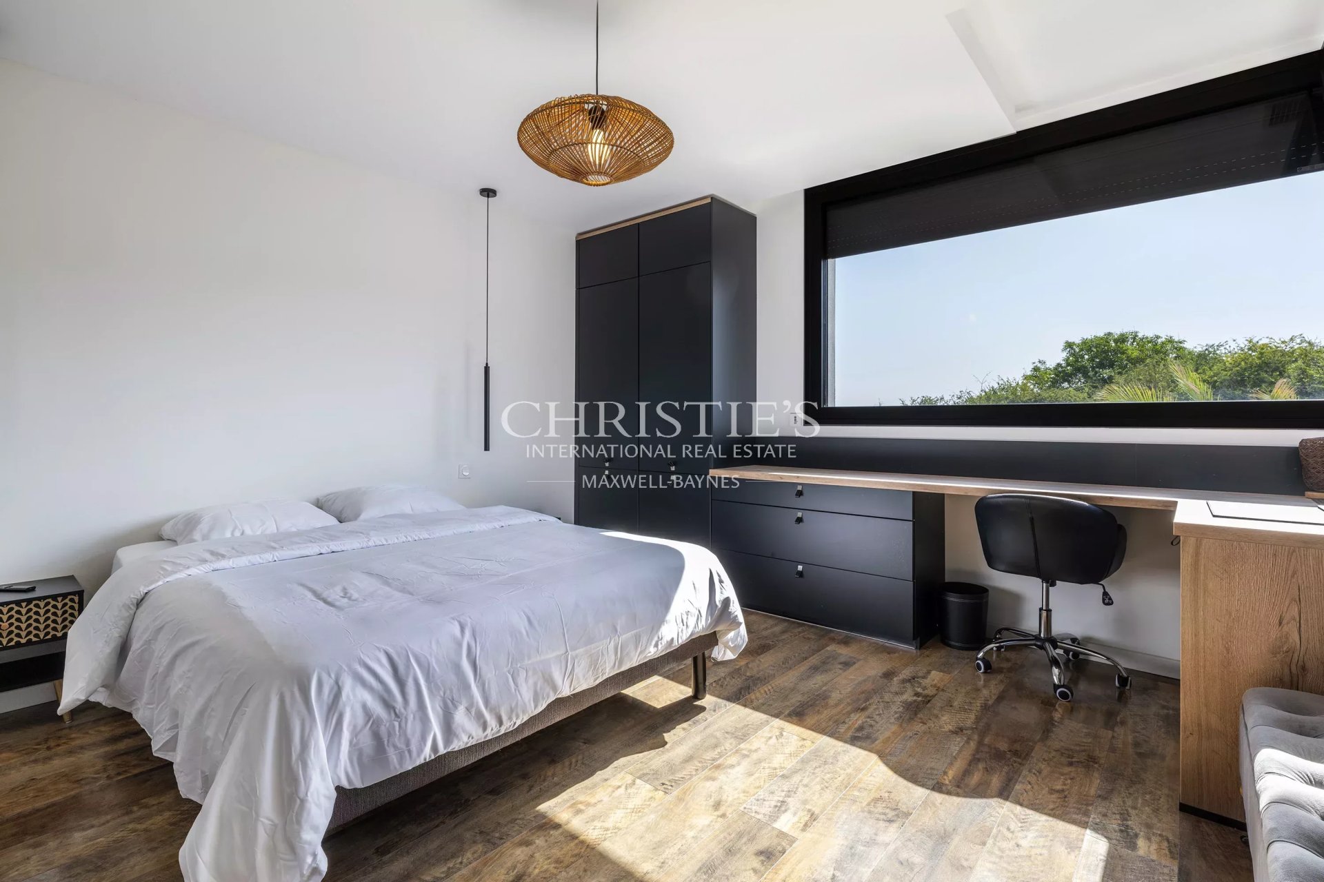 5 Bedroom Villa/Townhouse's Image 7