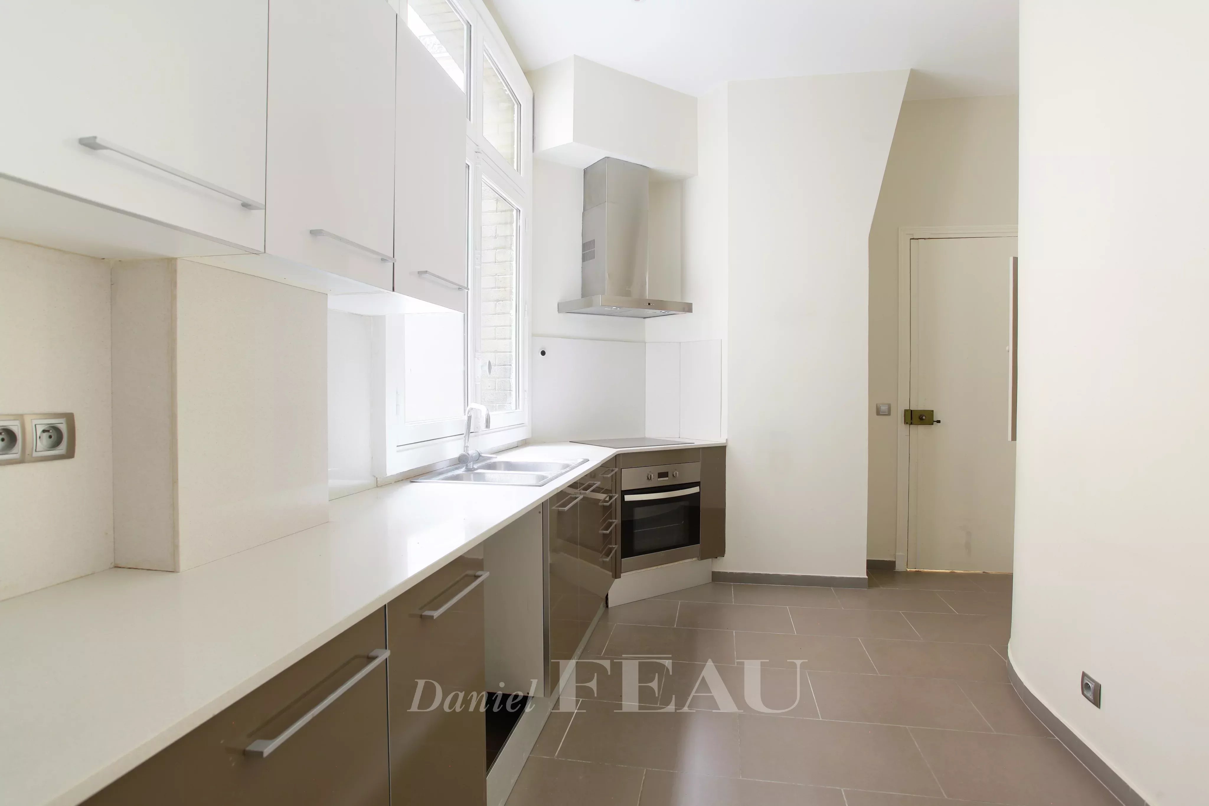 Rental Apartment Paris 16th