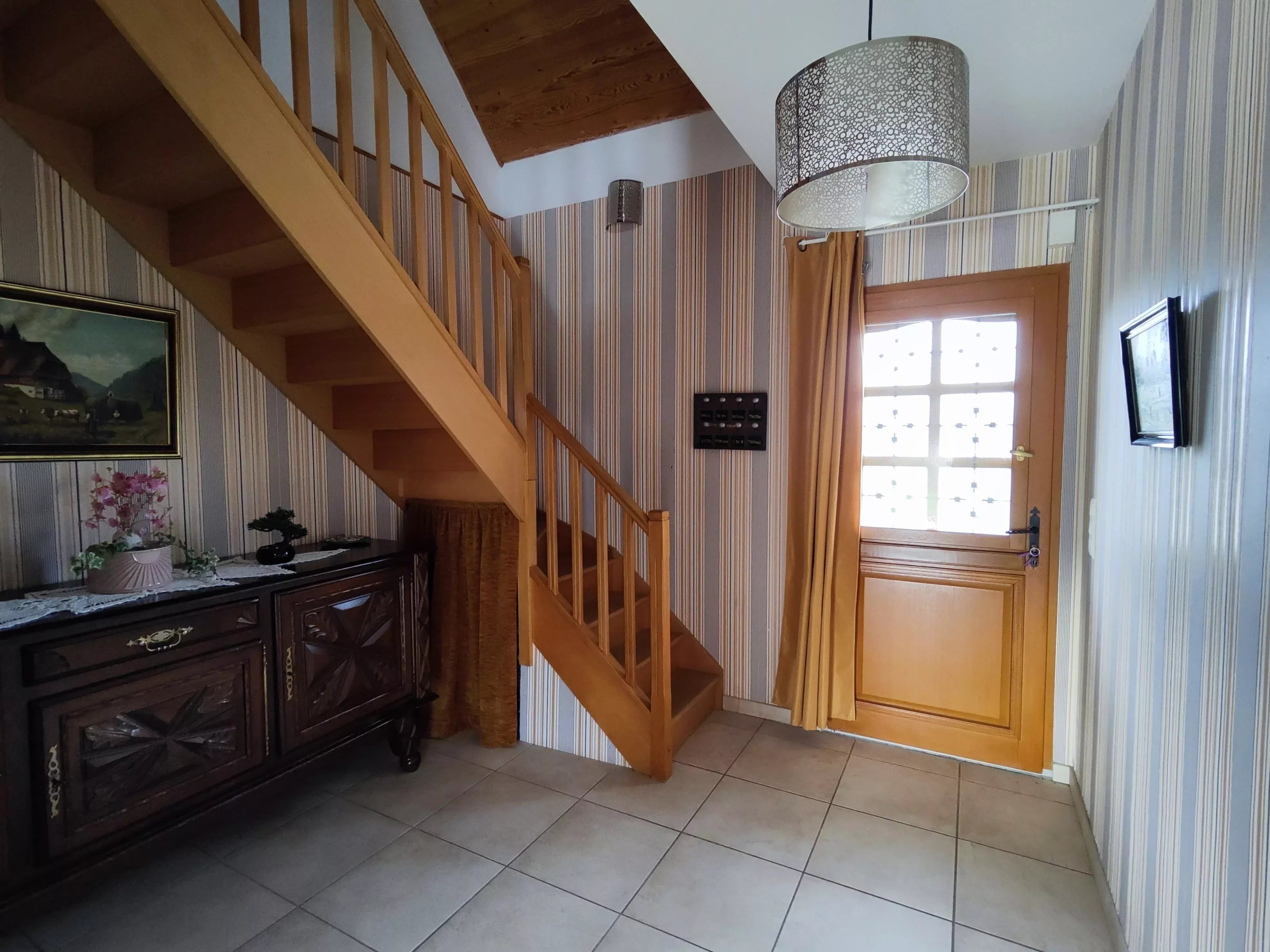 House in Sauveterre-de-Bearn - Image 4