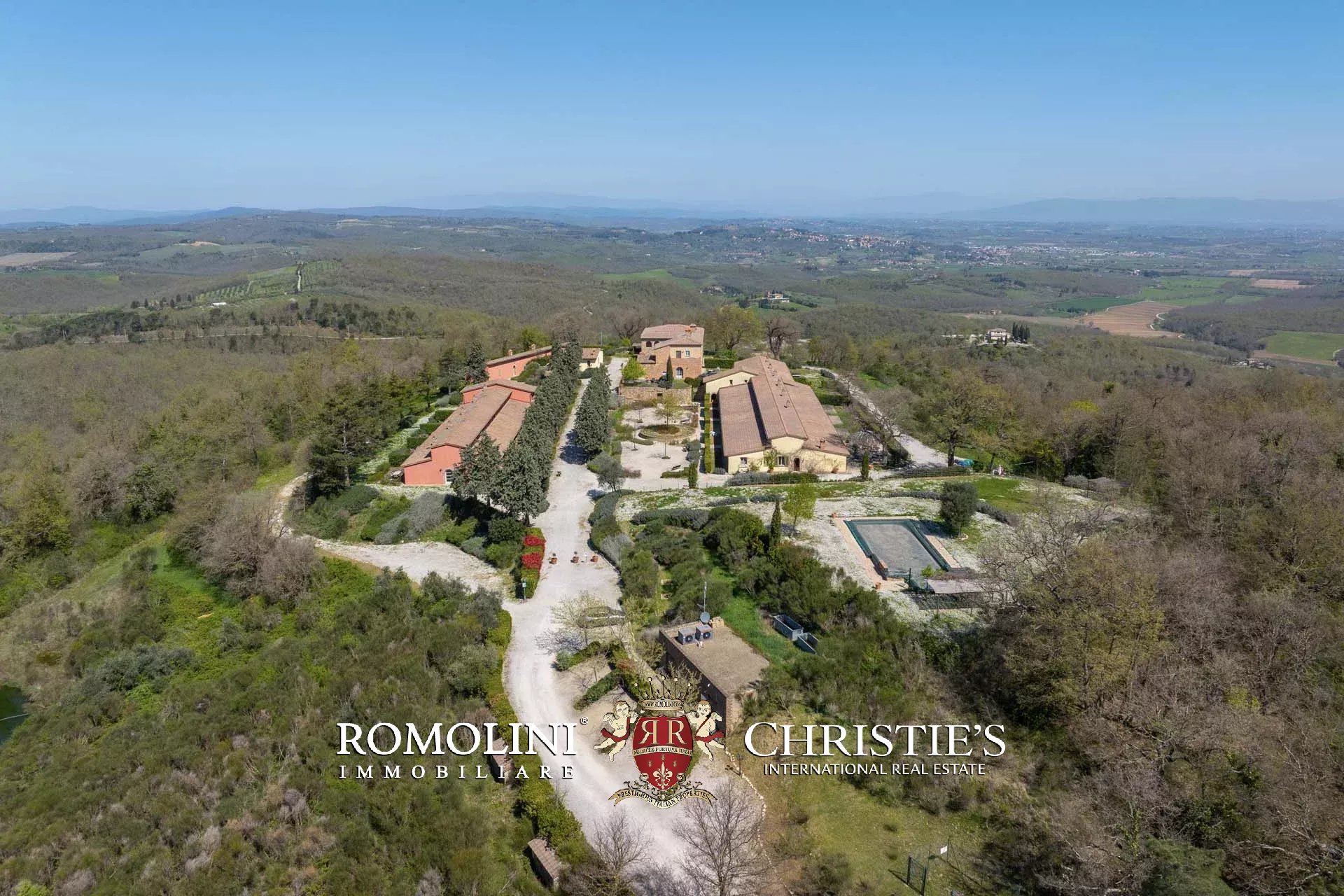 LUXUSANLAGE MIT 19 WOHNUNGEN IN DER TOSKANA, VAL D'ORCIA