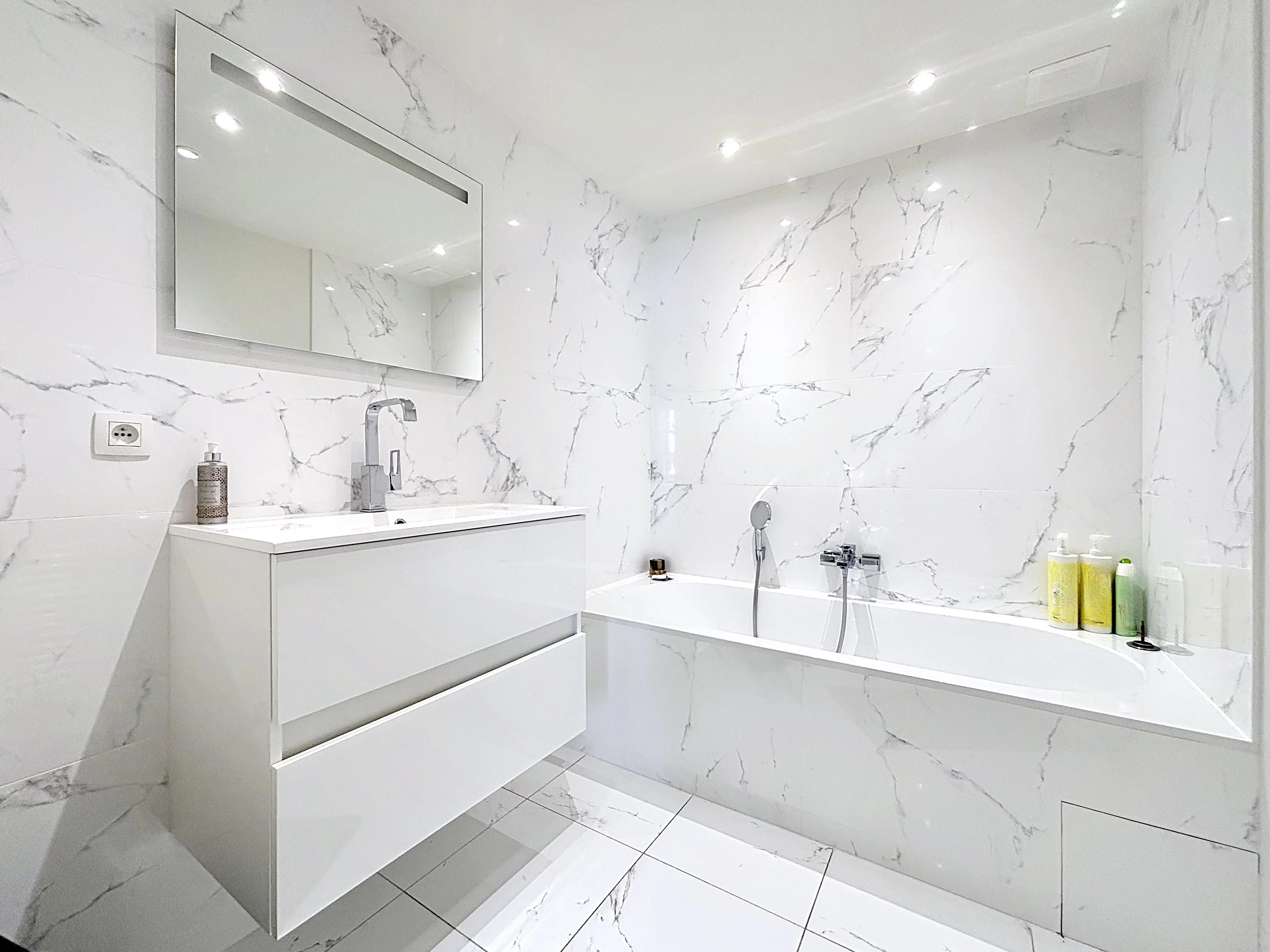 Louise - Jardin du Roi - Rear house in the inner block