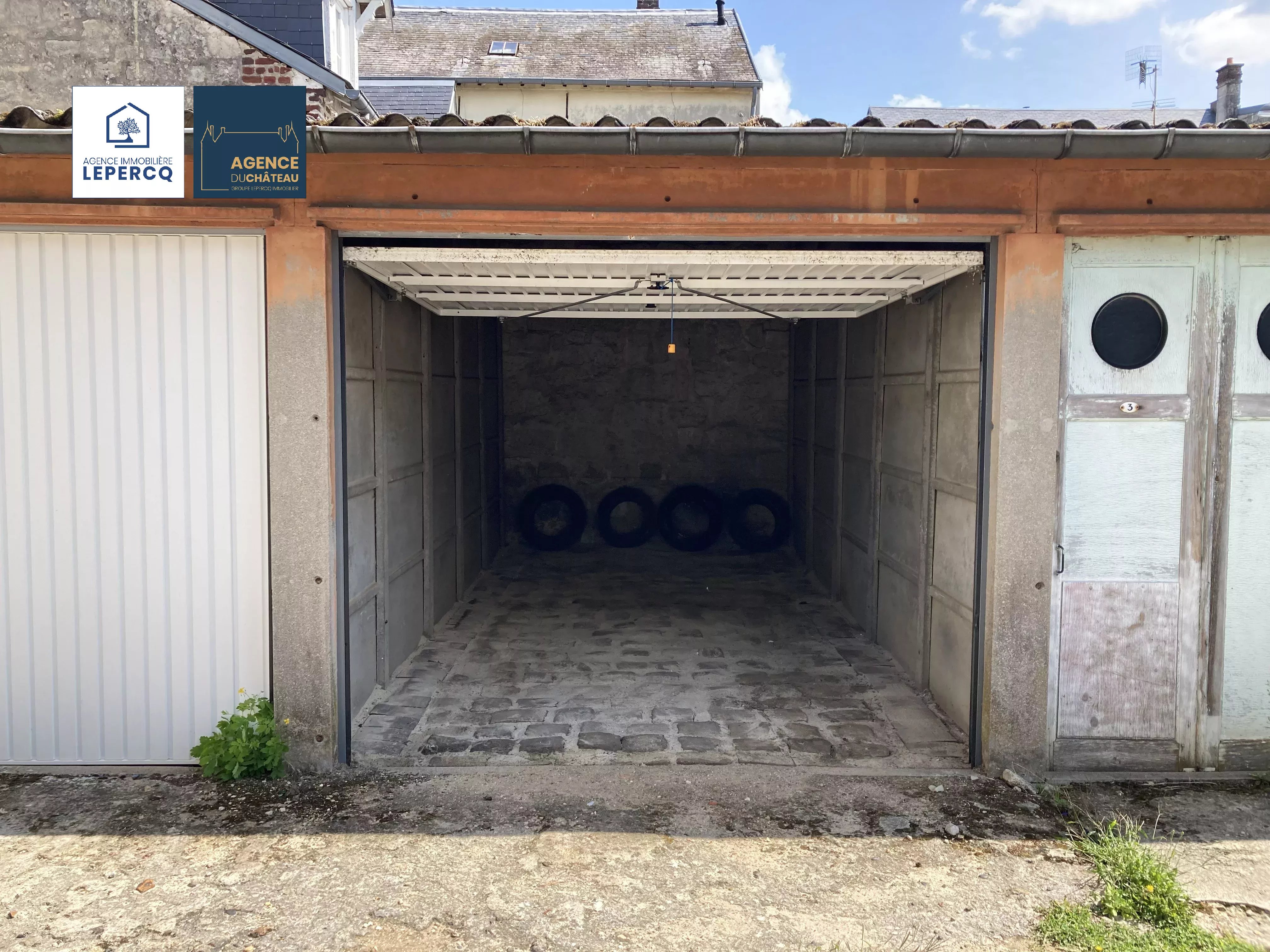 Rental Carpark Villers-Cotterêts