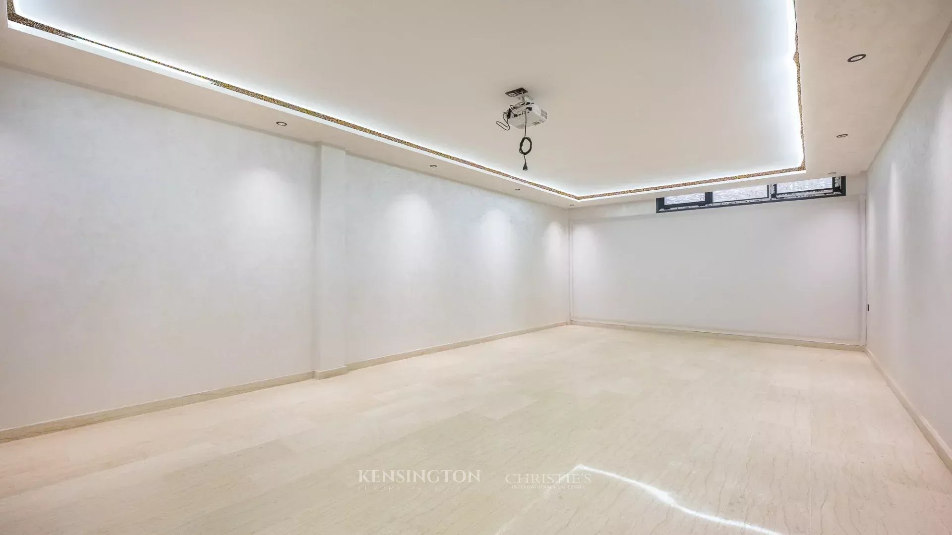 4 Bedroom Villa/Townhouse's Image 28